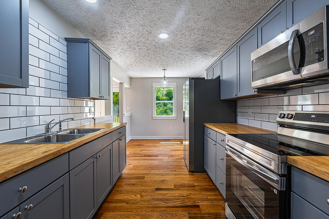 566 Lantern Way Property Photo 14
