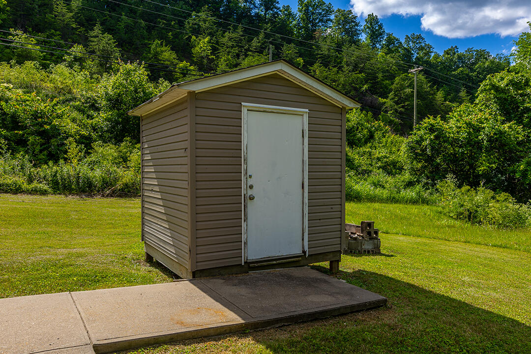 566 Lantern Way Property Photo 30
