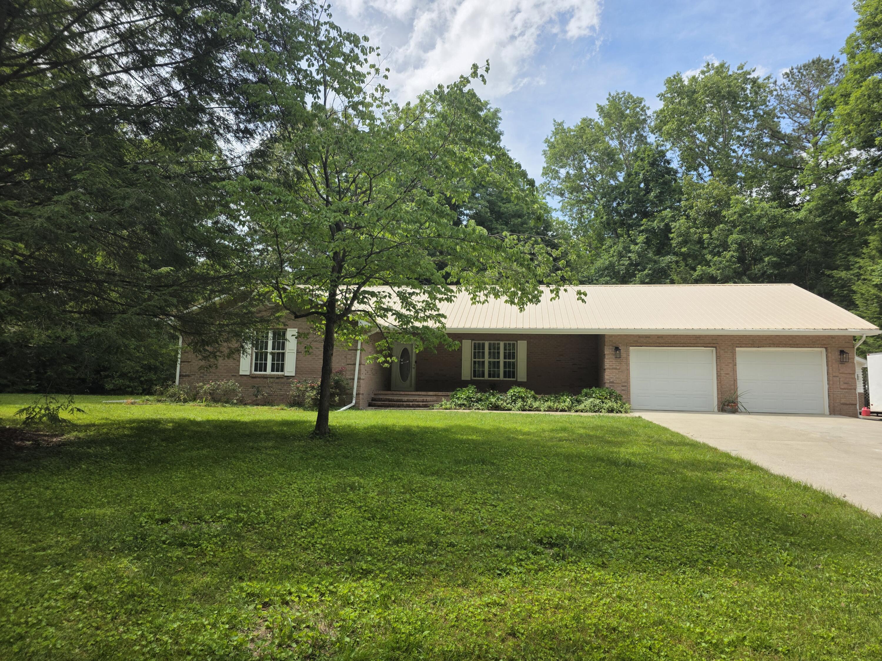 176 Redwood Lane Property Photo 2