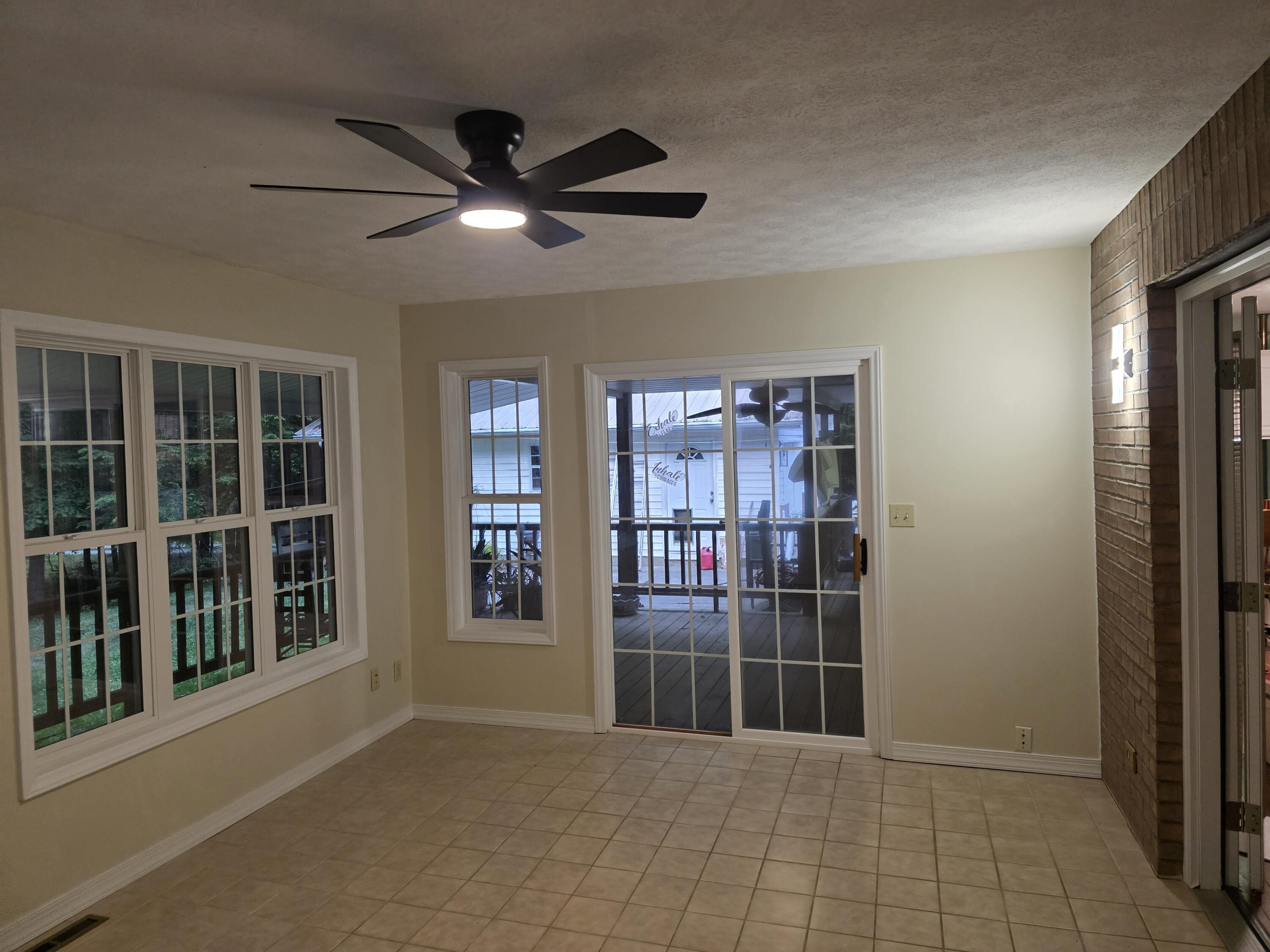 176 Redwood Lane Property Photo 4