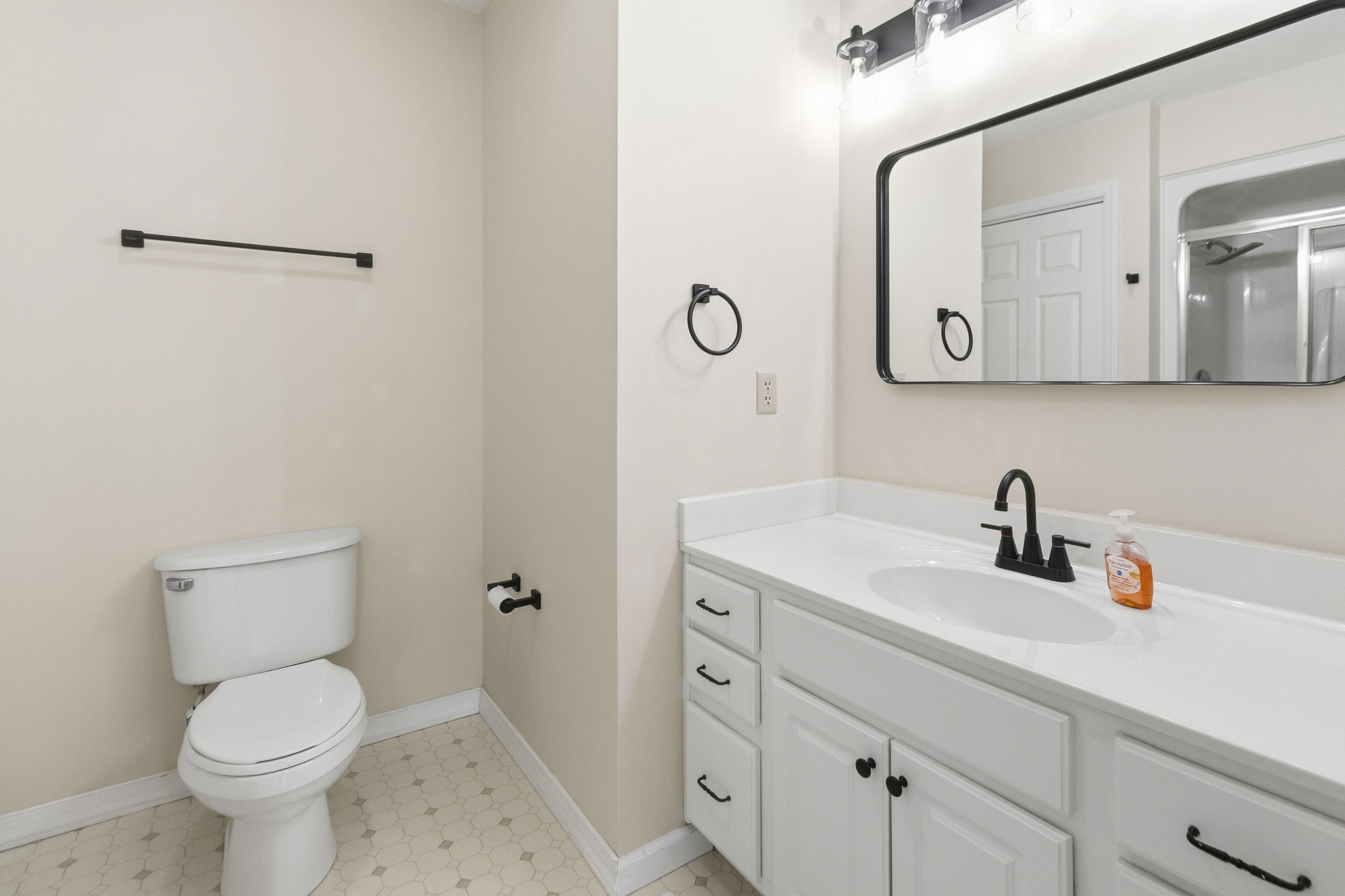 176 Redwood Lane Property Photo 27