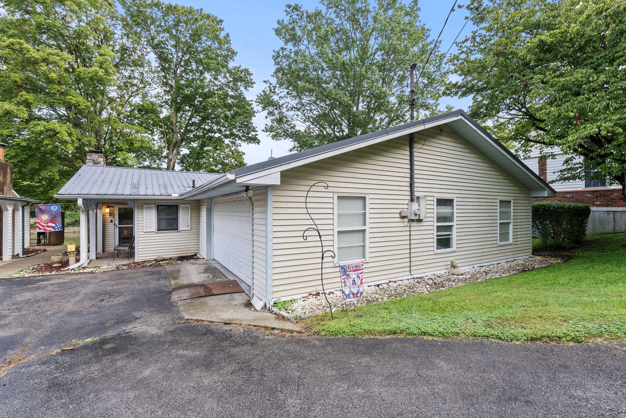 708 Bryants Camp Road Property Photo 2