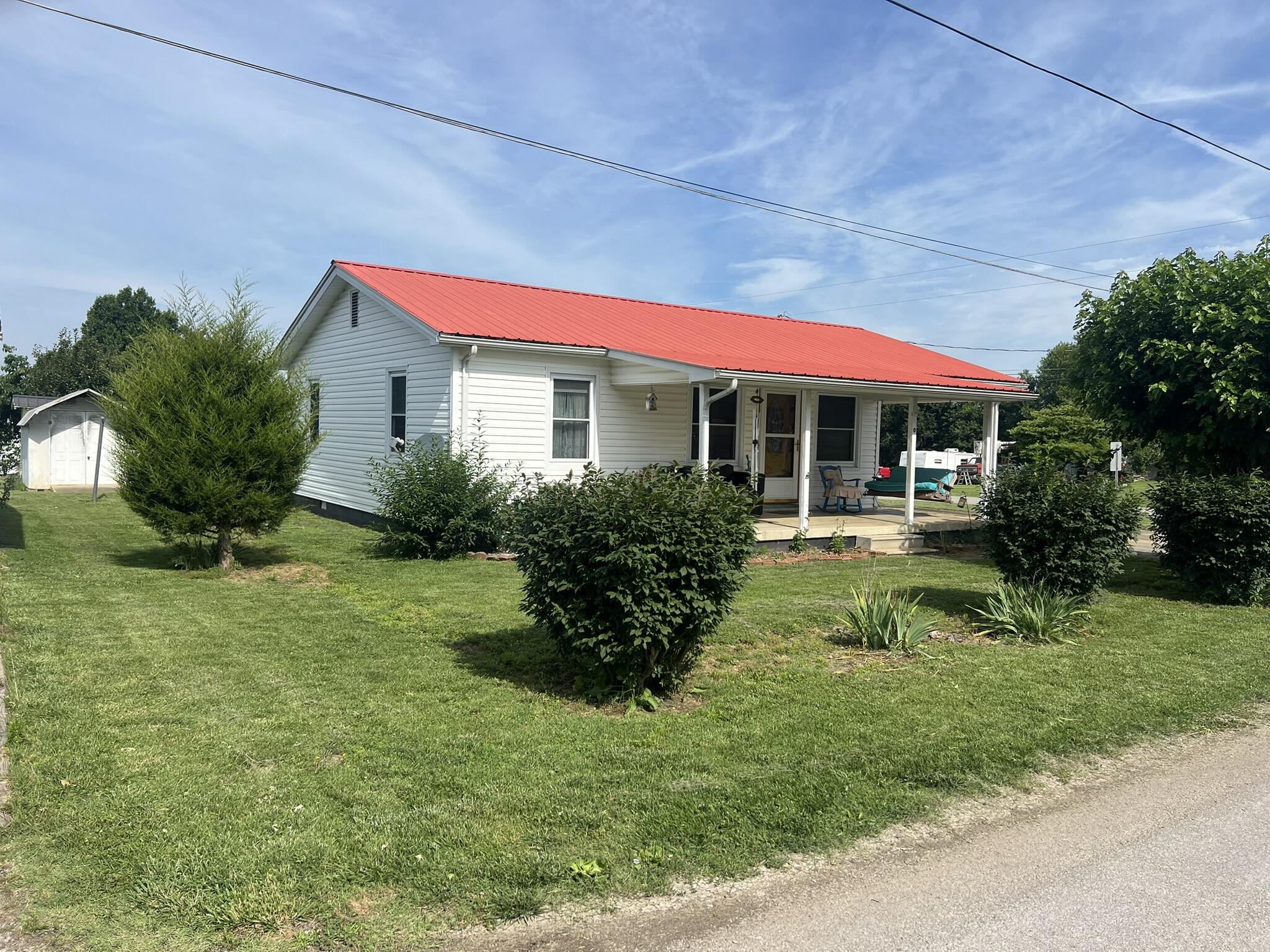 12 Maple Street Property Photo 1