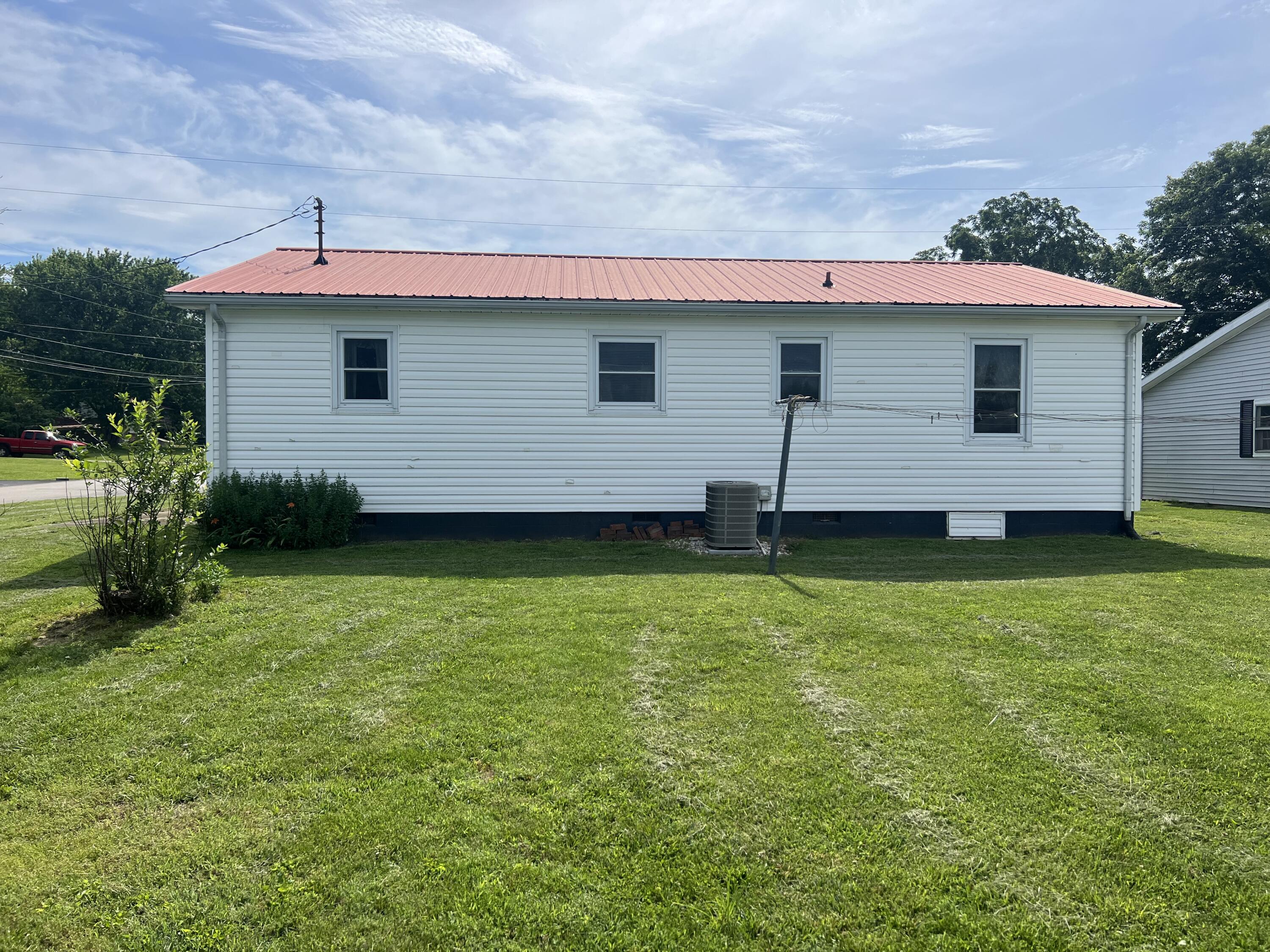 12 Maple Street Property Photo 6
