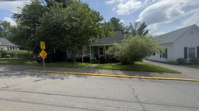 305 N Maple Street Property Photo 2