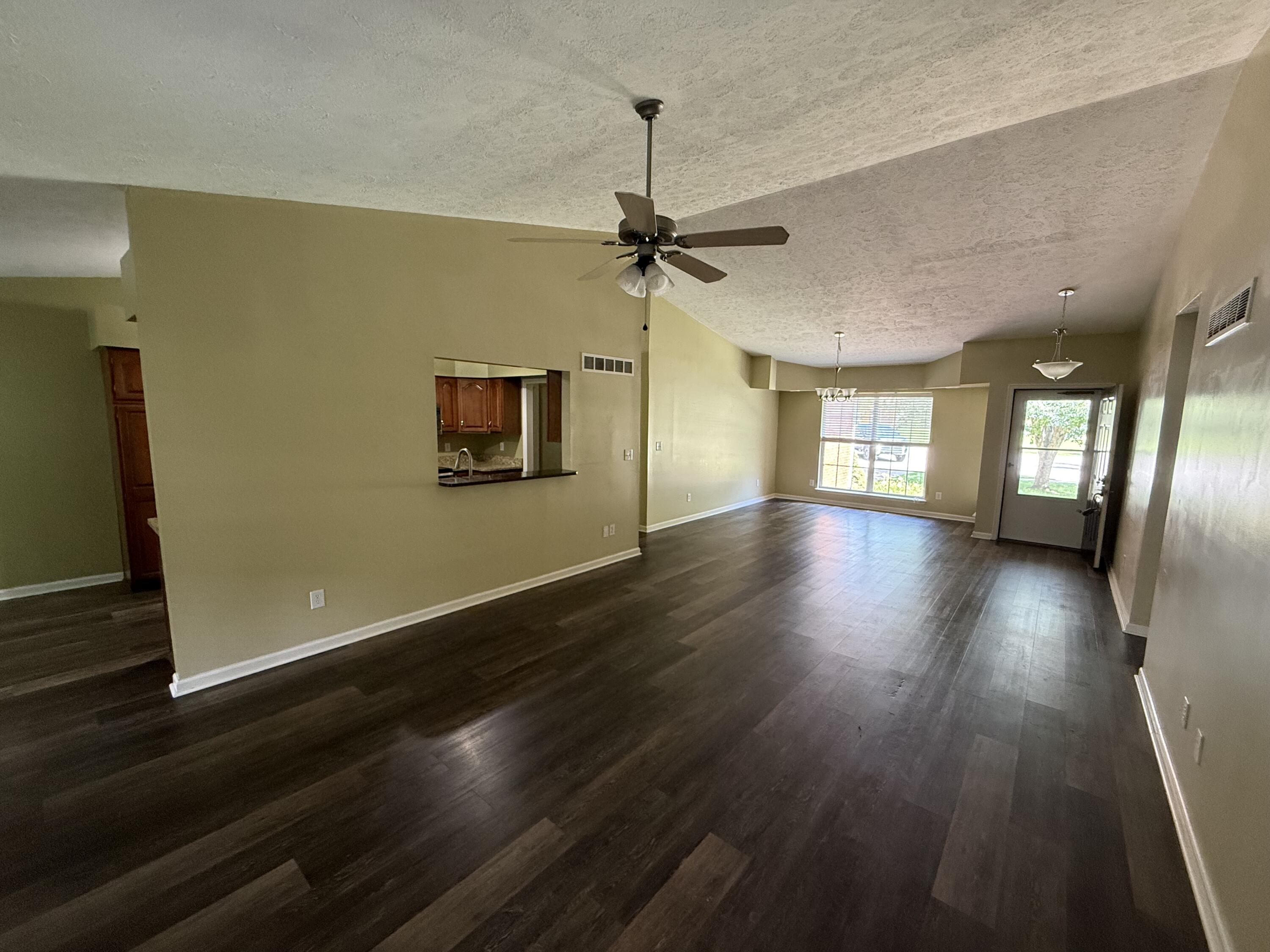3604 Brookgreen Circle Property Photo 4