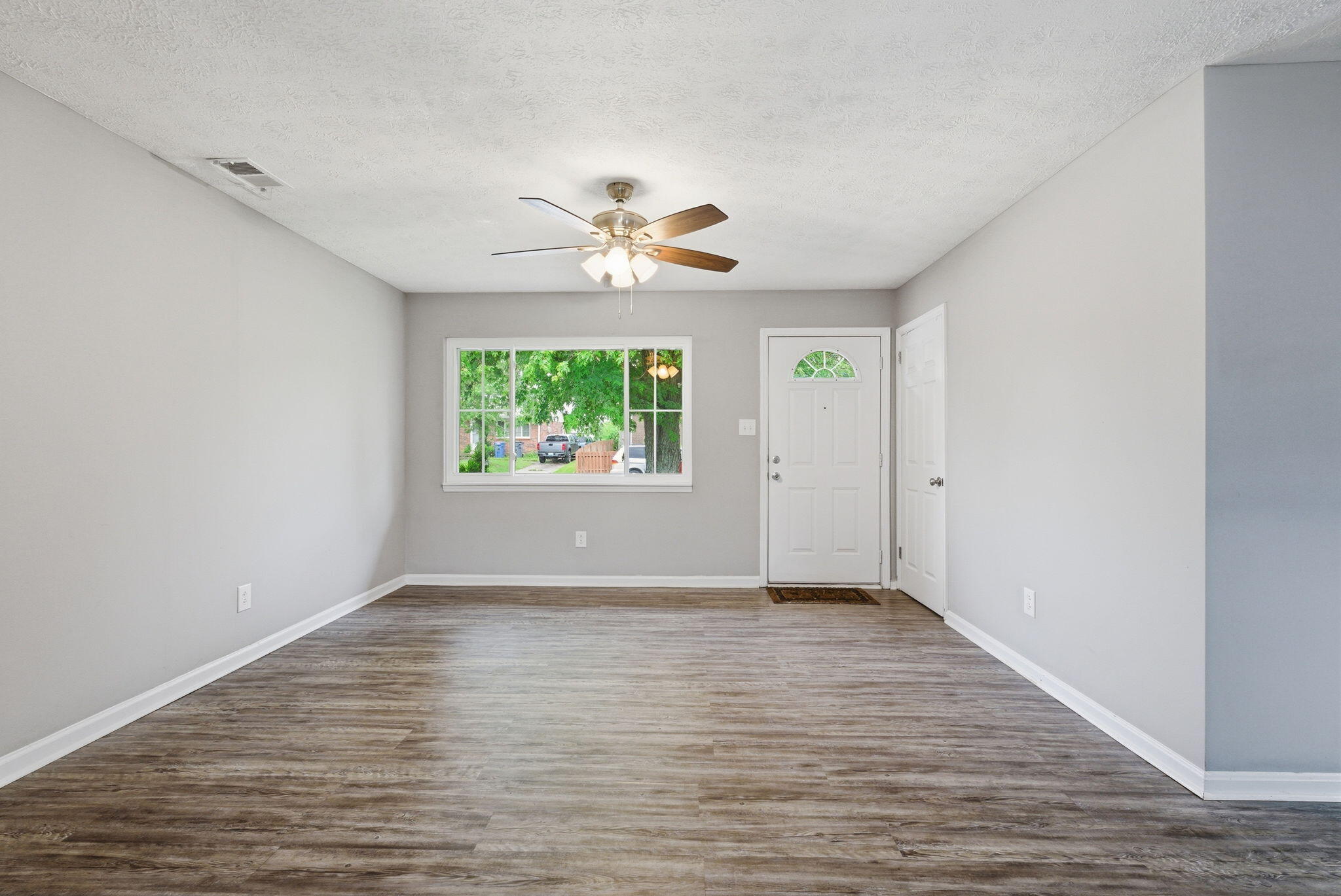1429 Dale Drive Property Photo 6