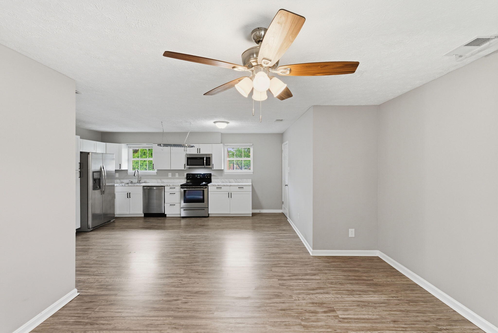 1429 Dale Drive Property Photo 8