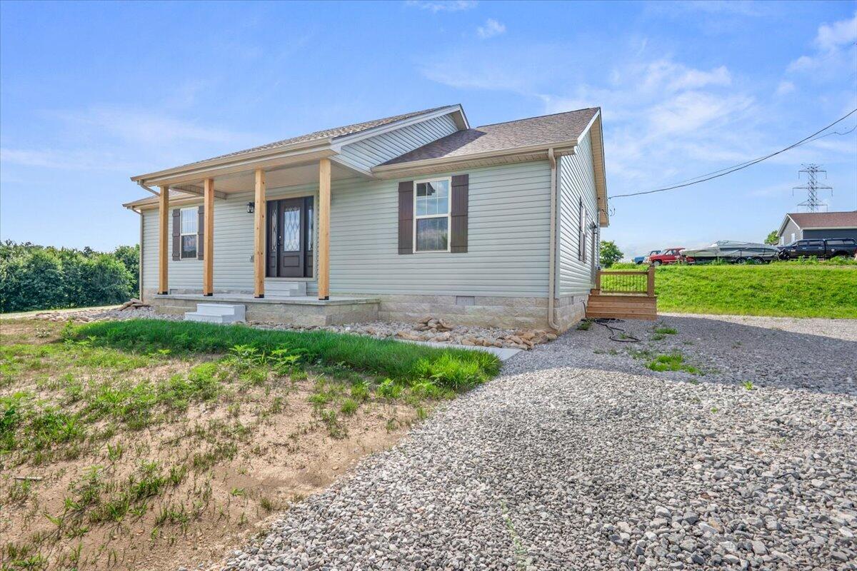 759 Stoney Fork Rd Road Property Photo 3
