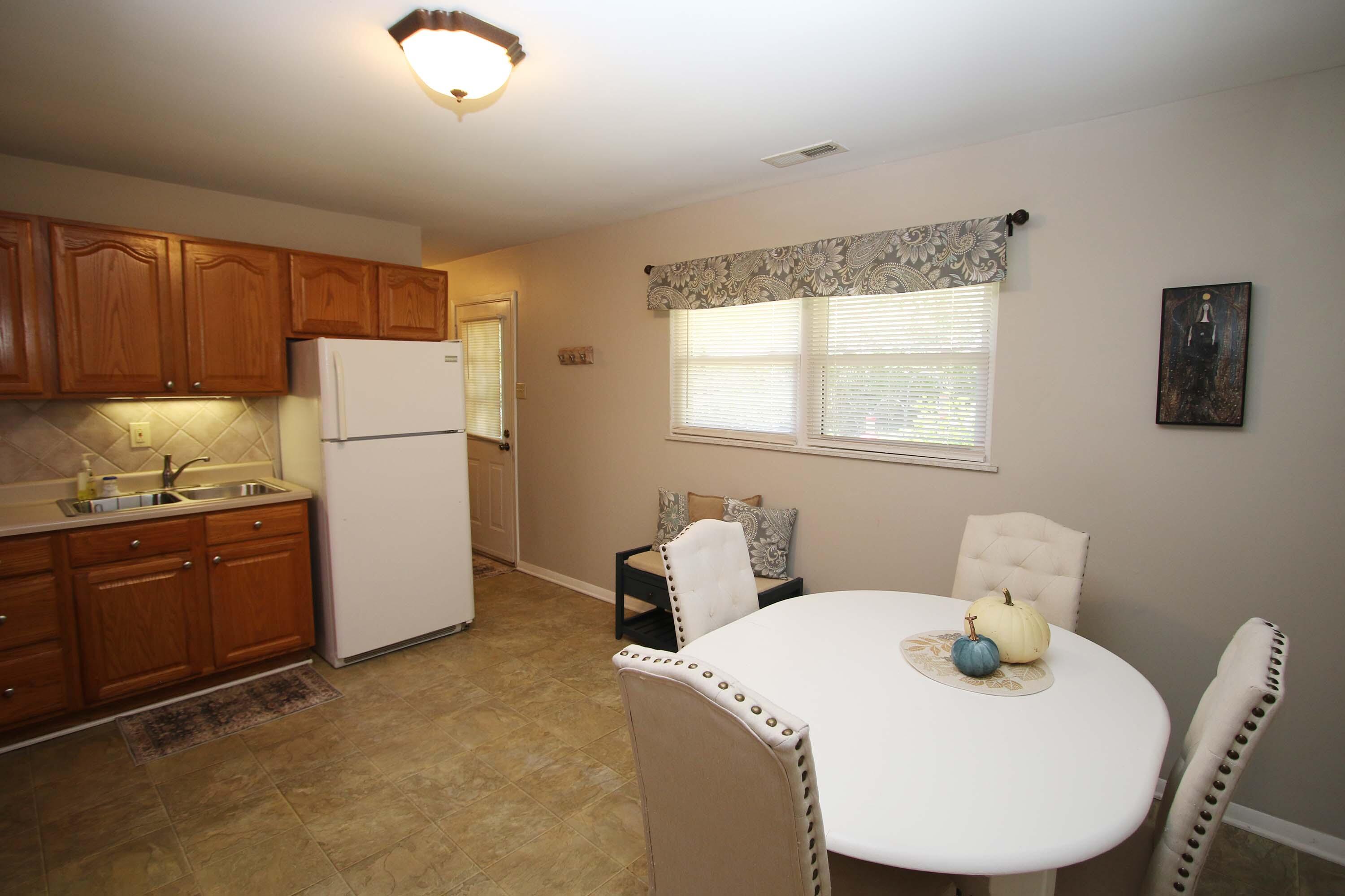 215 Mandalay Road Property Photo 9