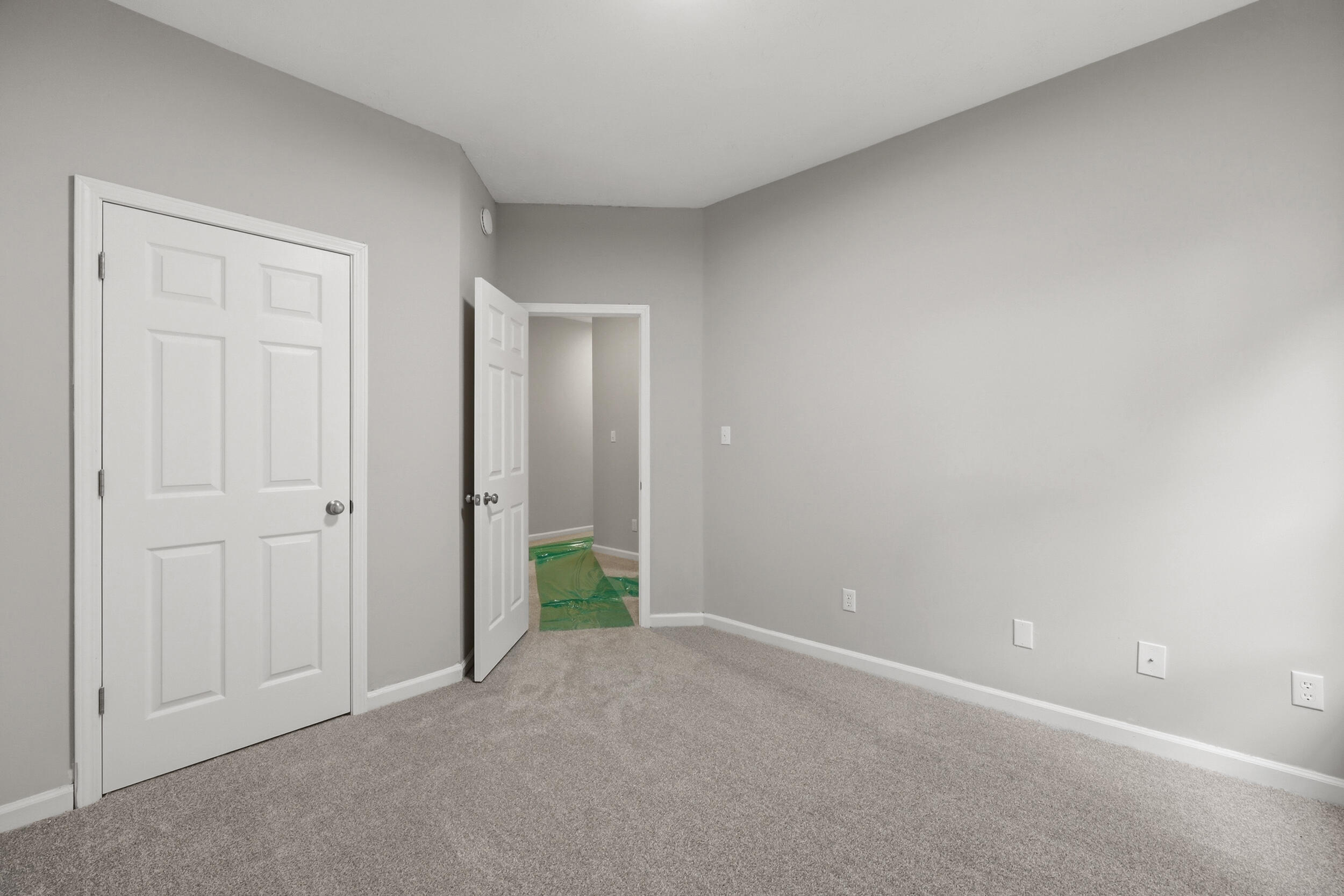 672 Danby Woods Drive Property Photo 2