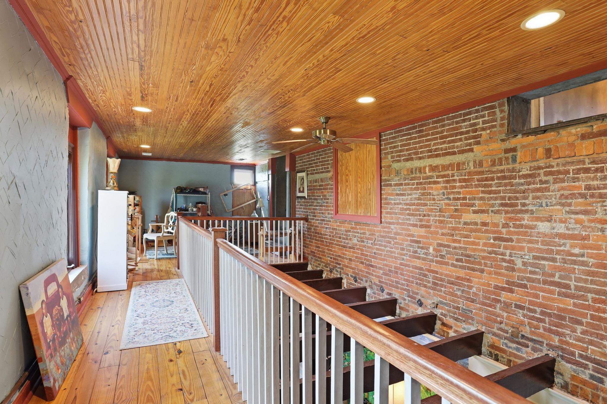 930 Steele Road Property Photo 15