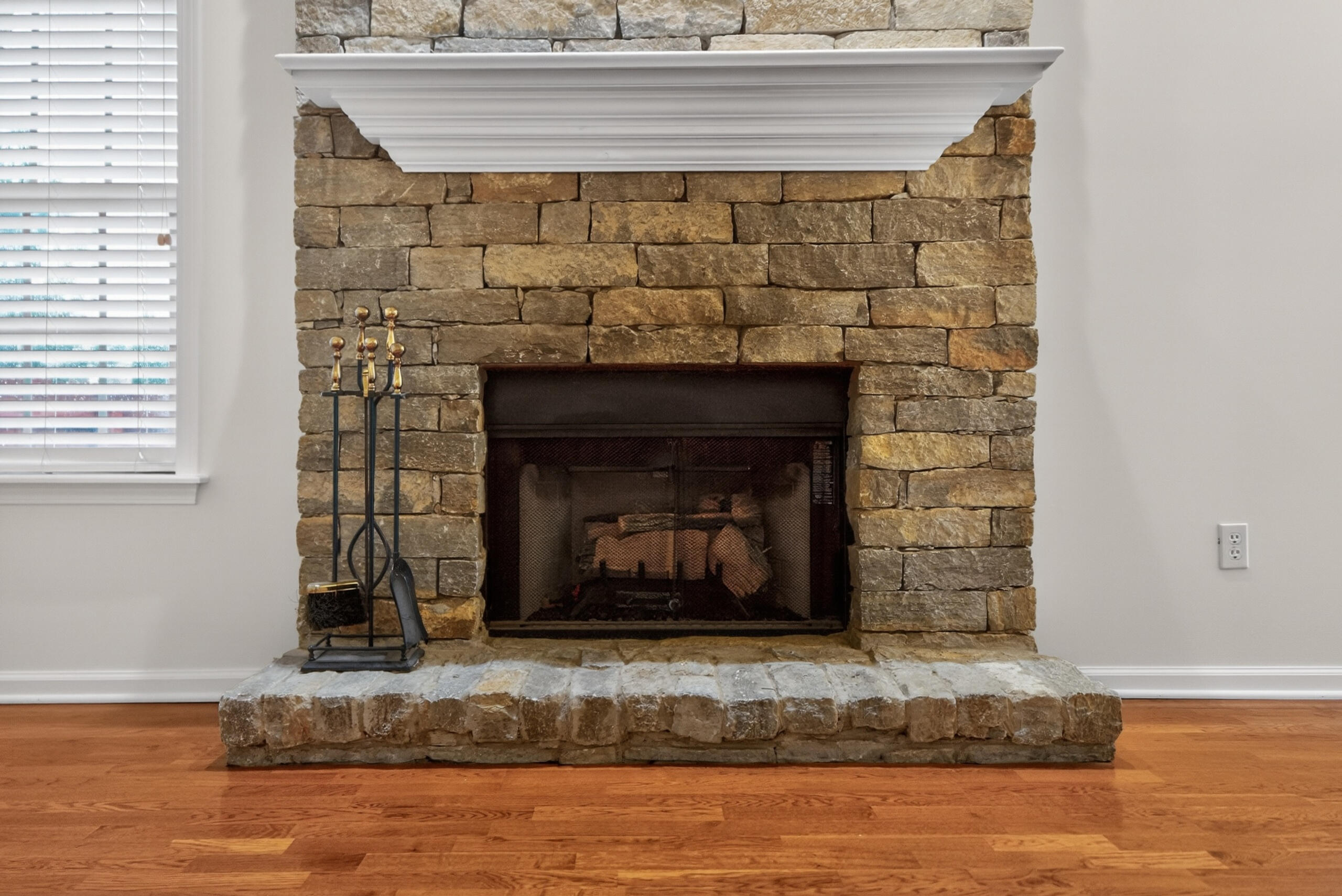 569 Goldon Trophy Trail Property Photo 5
