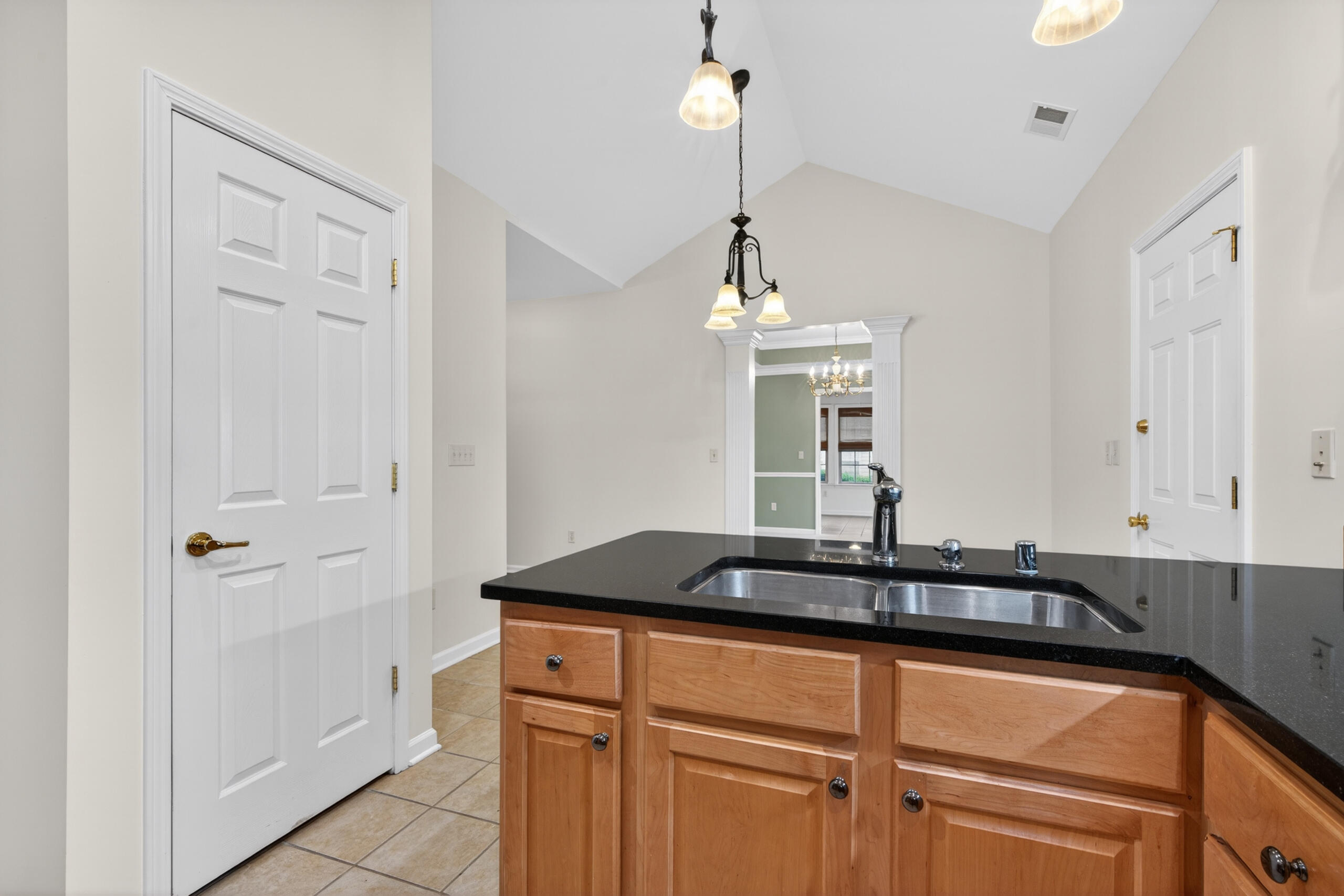 569 Goldon Trophy Trail Property Photo 11