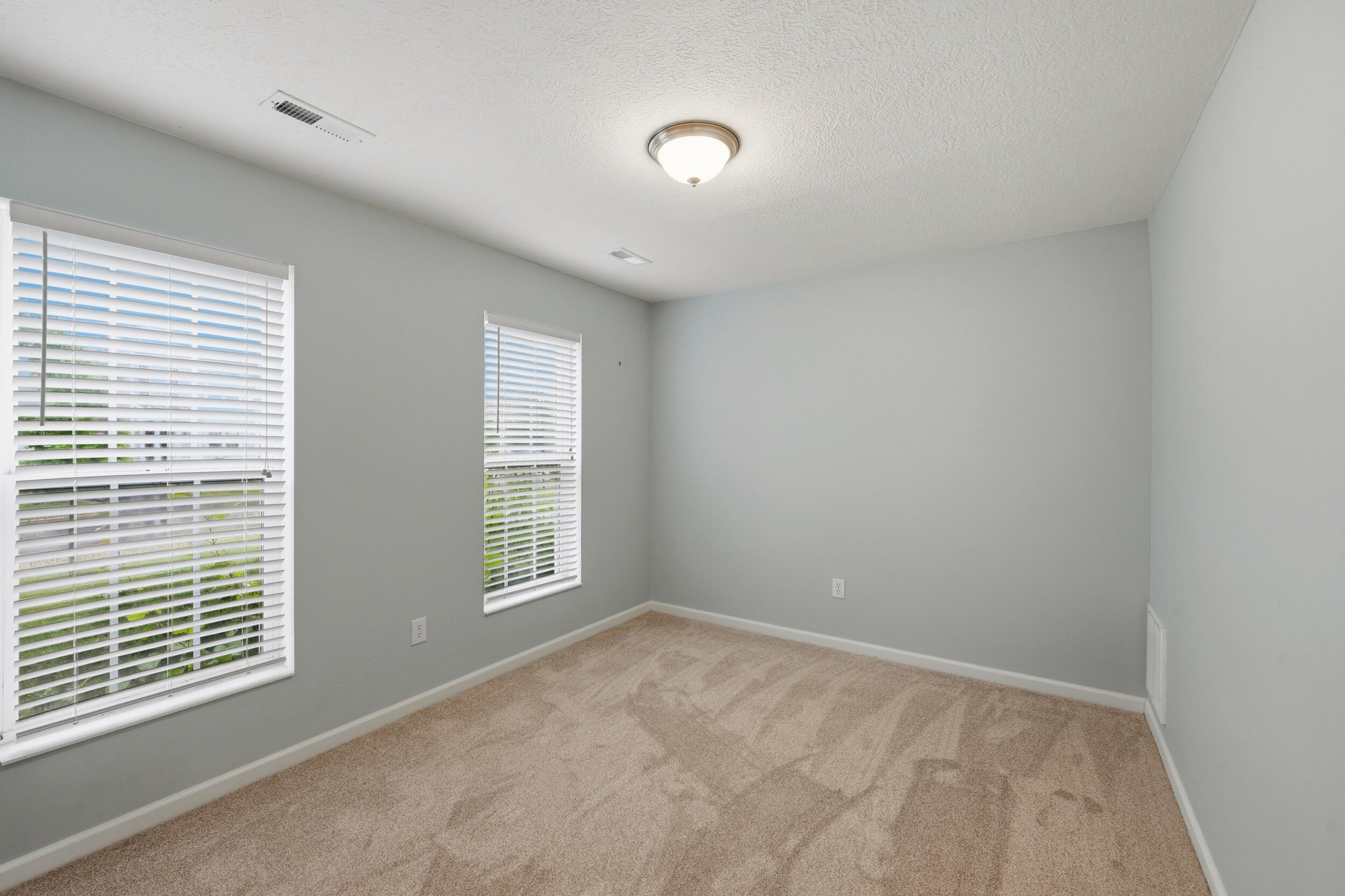 2443 Aristocracy Circle Property Photo 6