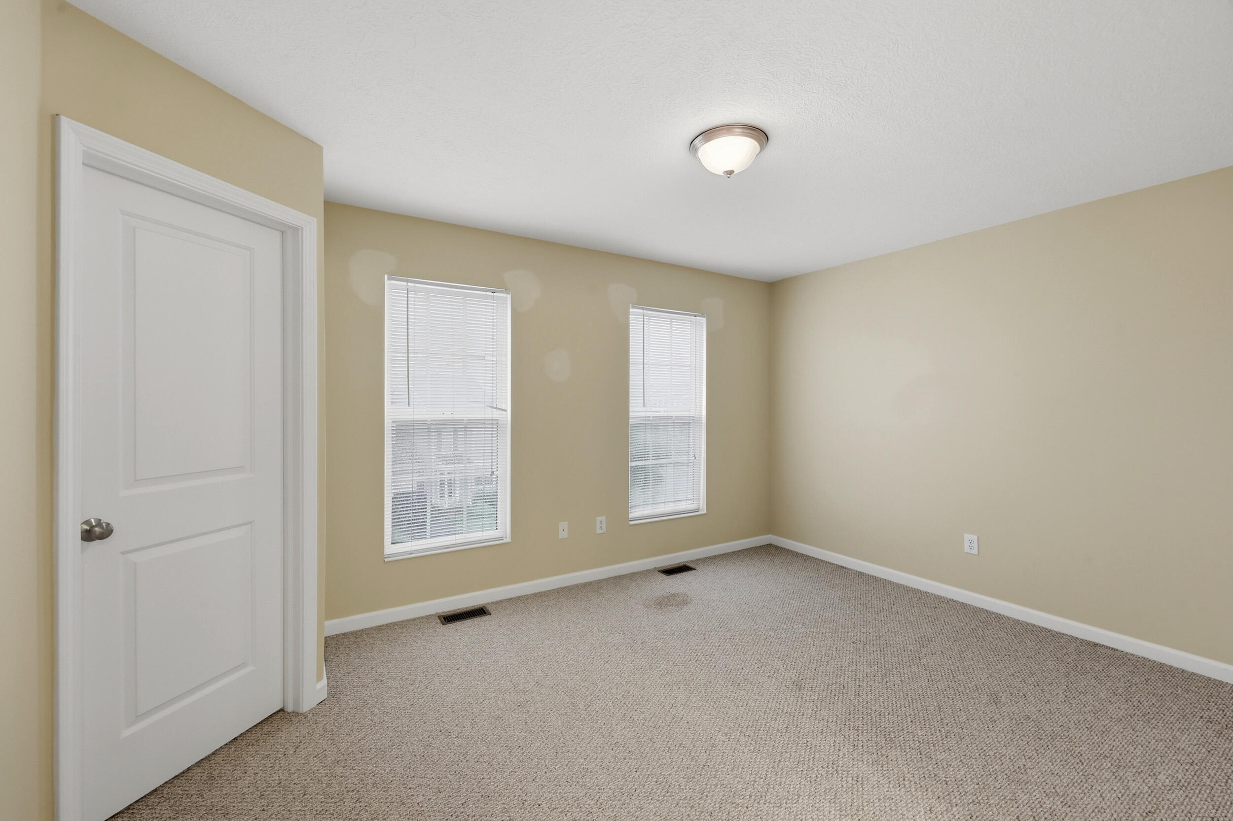 2443 Aristocracy Circle Property Photo 18