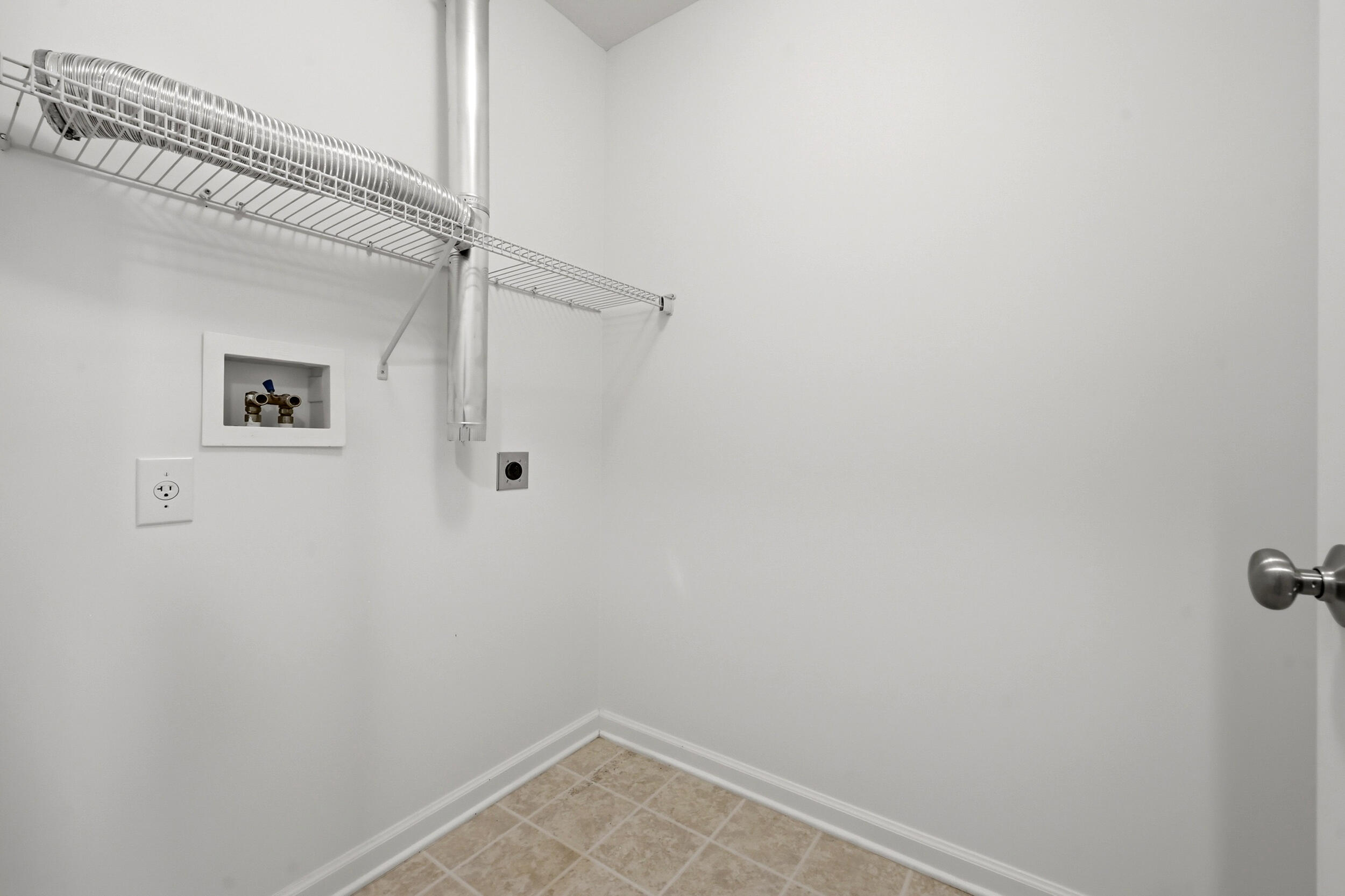 2443 Aristocracy Circle Property Photo 21