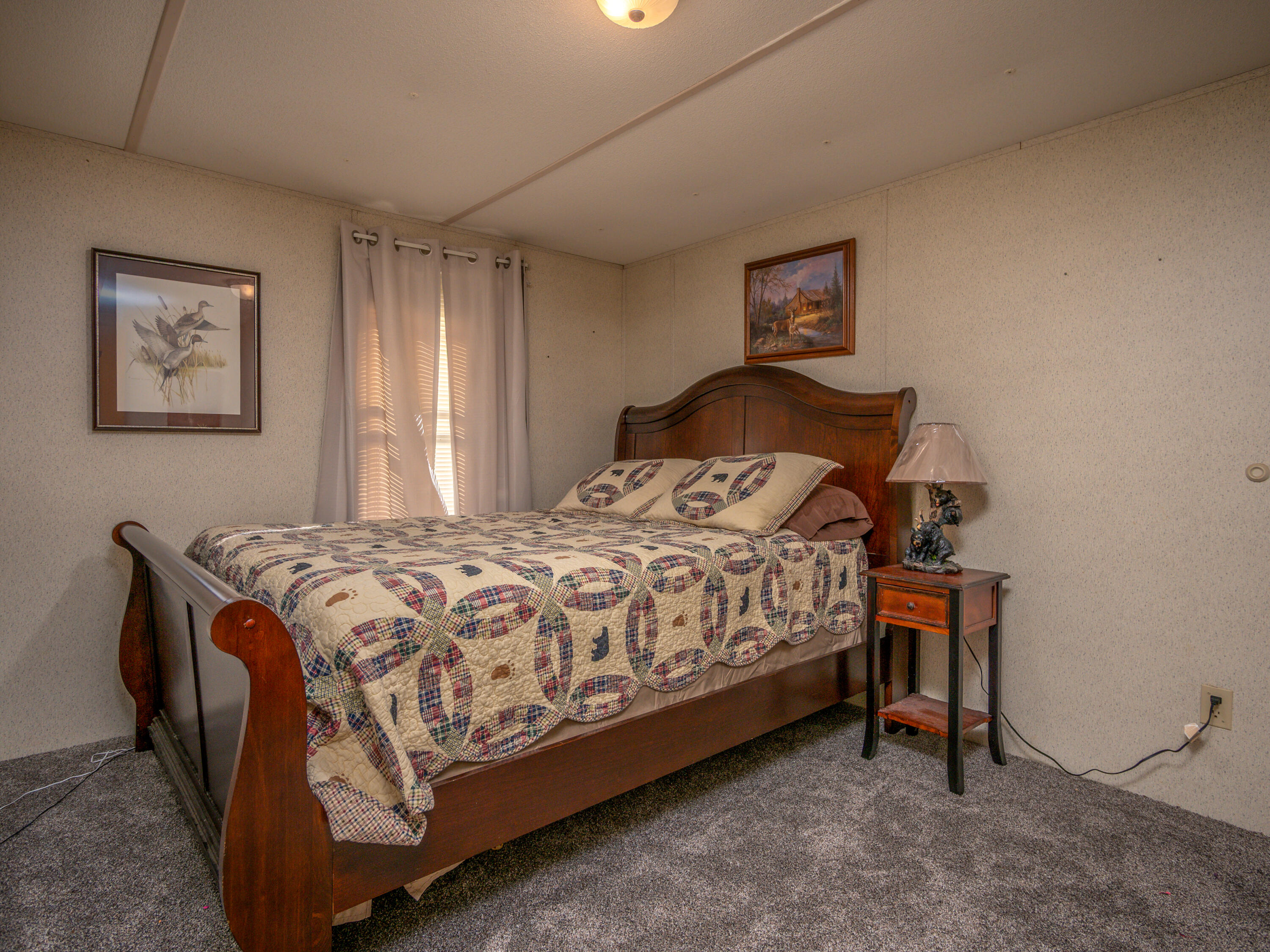 139 Robin Lane Property Photo 24