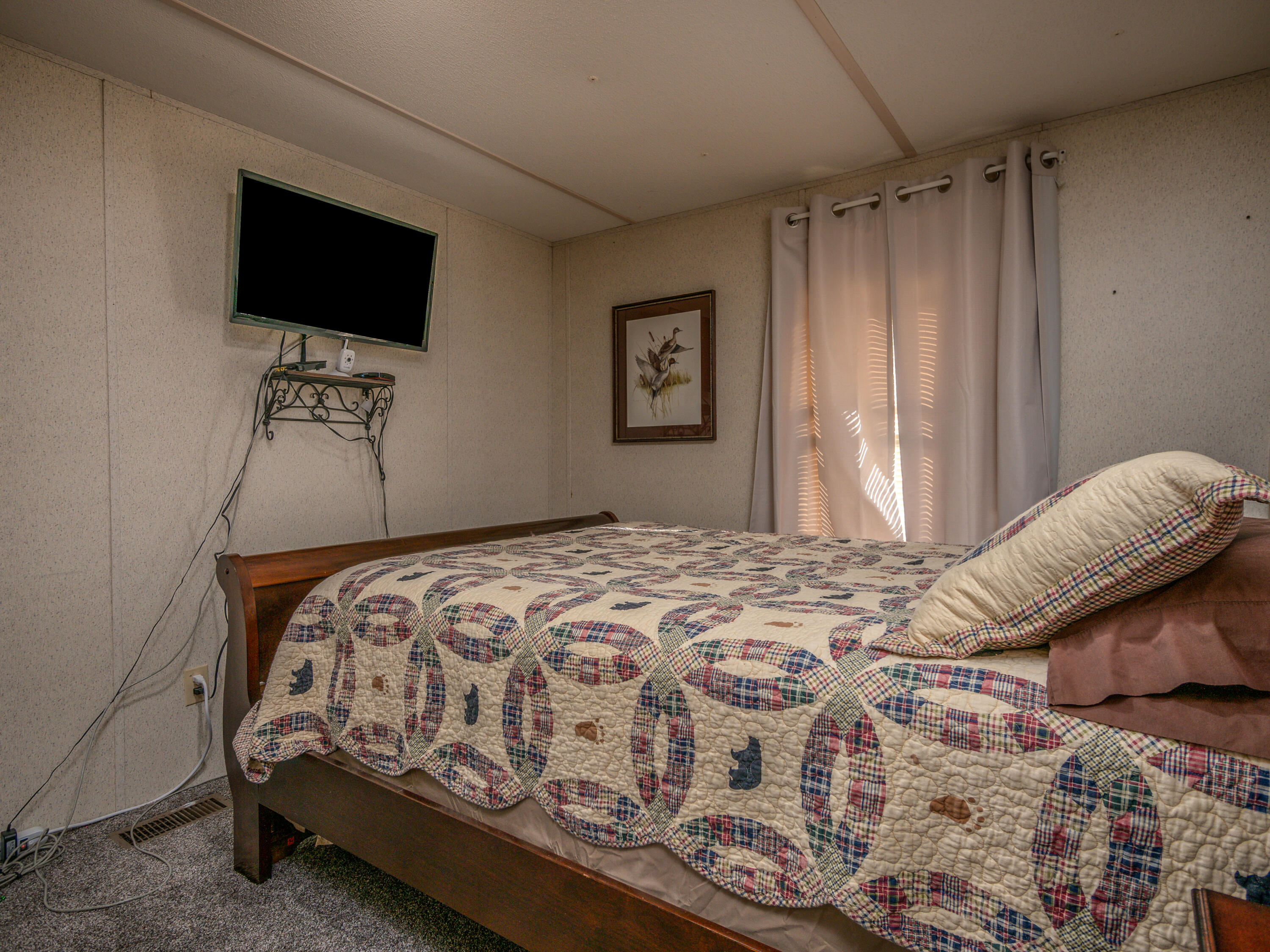 139 Robin Lane Property Photo 25