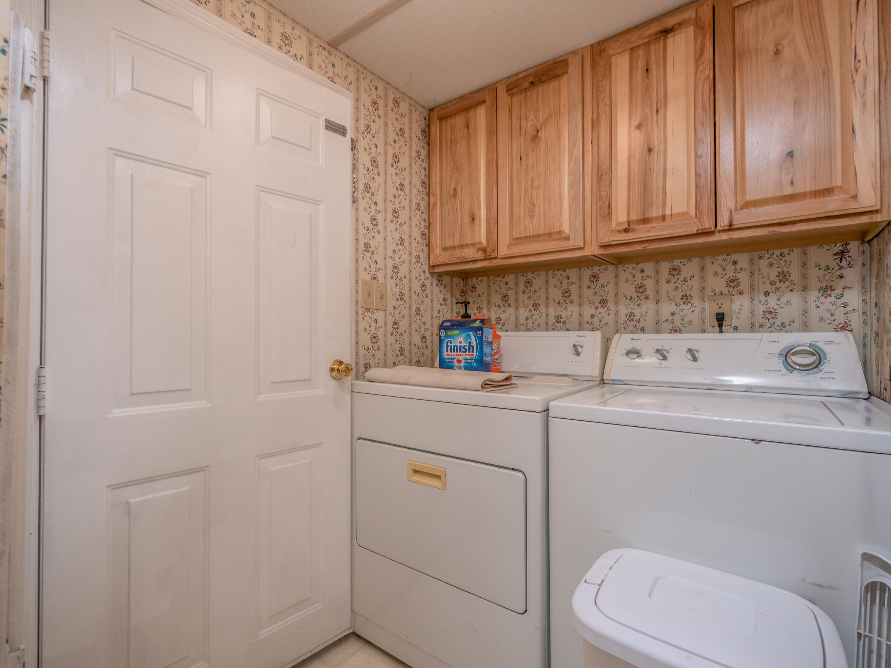 139 Robin Lane Property Photo 26