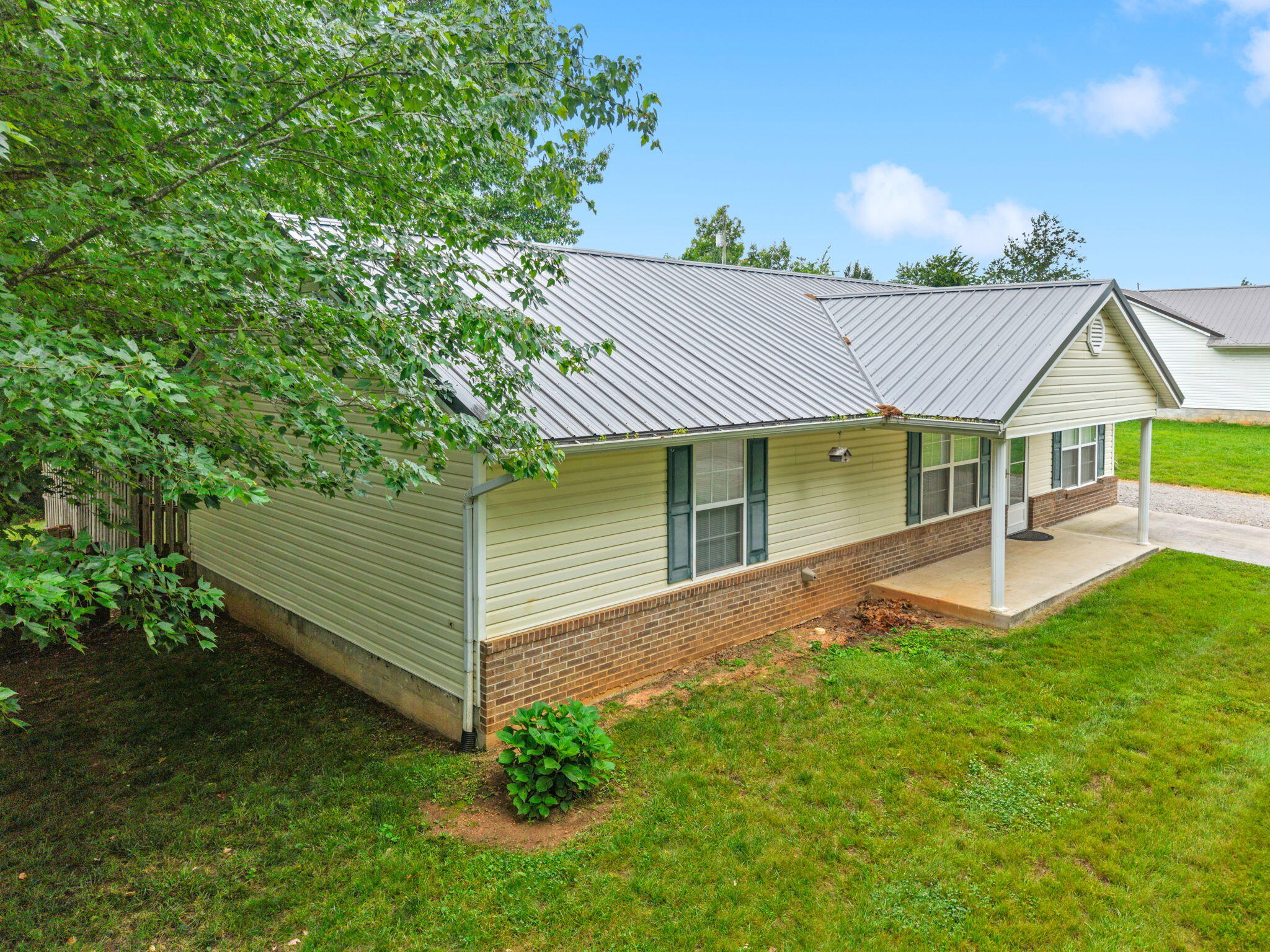 85 Falcon View Trail Property Photo 6