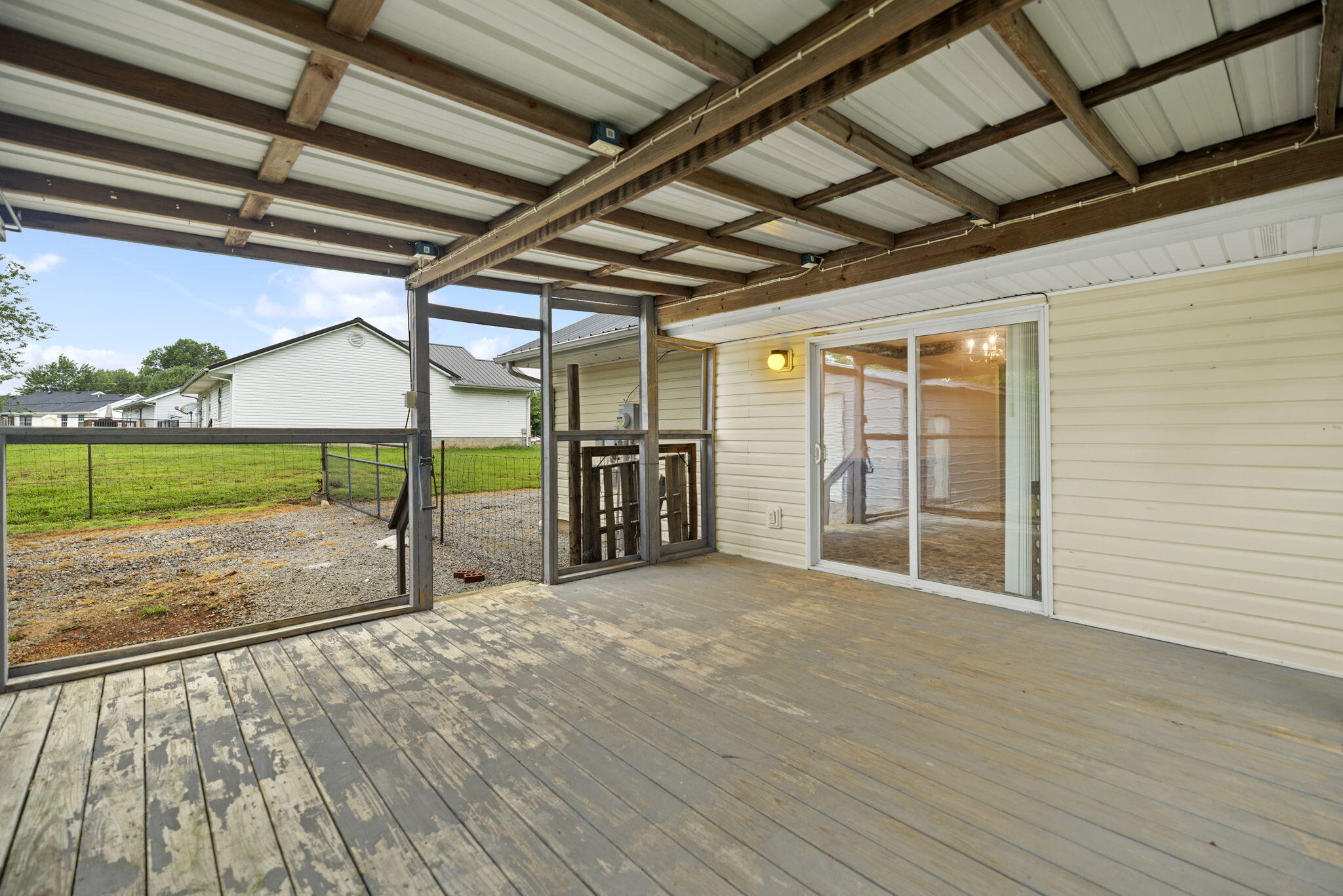 85 Falcon View Trail Property Photo 38