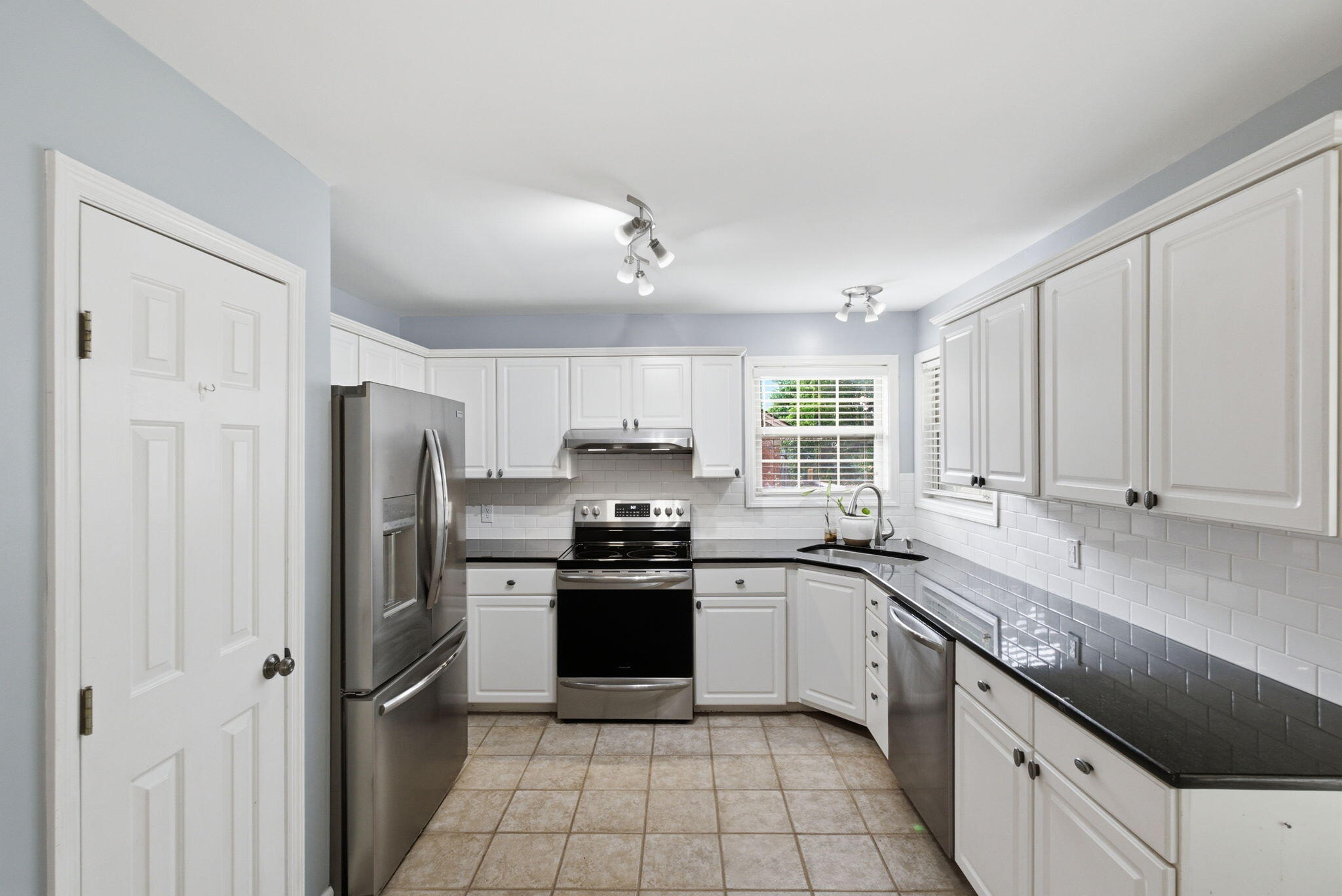354 Reynolds Drive Property Photo 12
