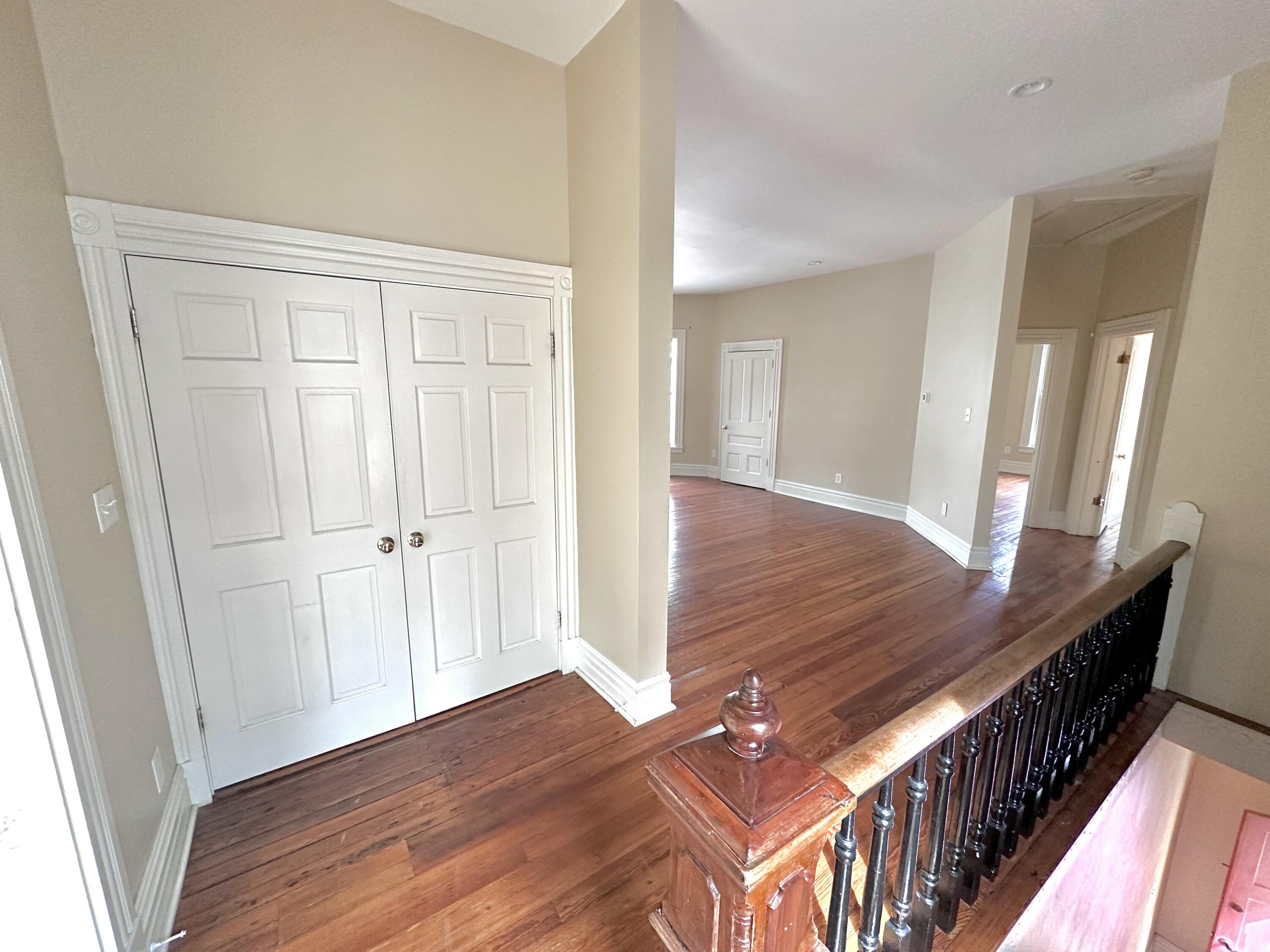 148 E Fourth Street Property Photo 6