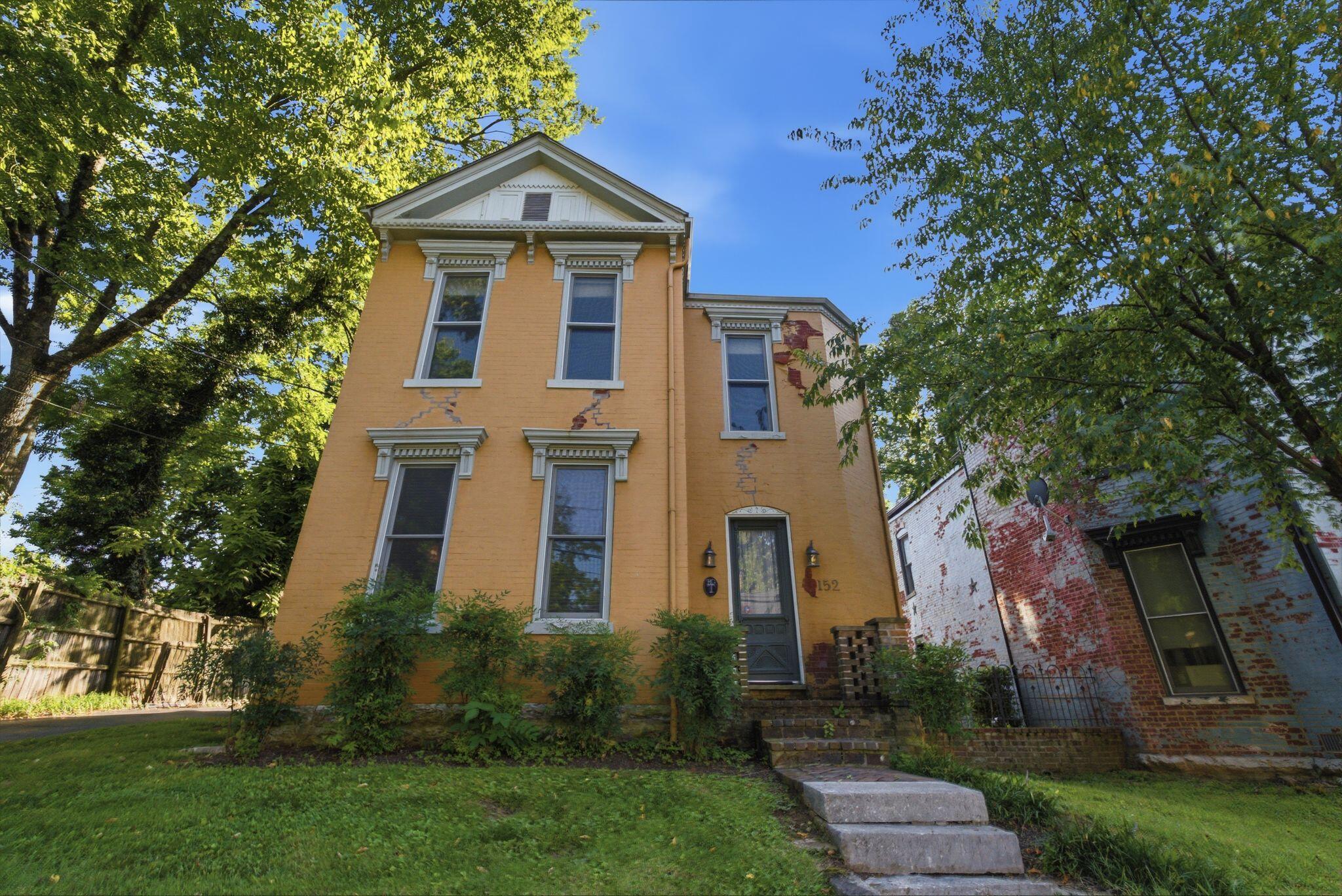 152 E Fourth Street Property Photo 1