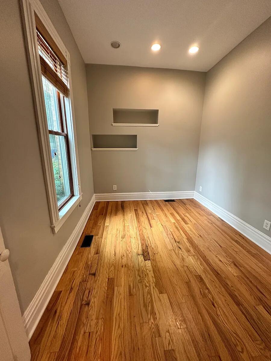 152 E Fourth Street Property Photo 26