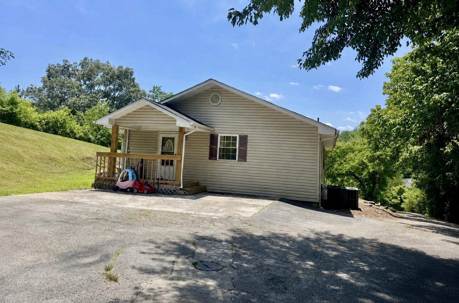 17 Sunny Brook Road Property Photo 21