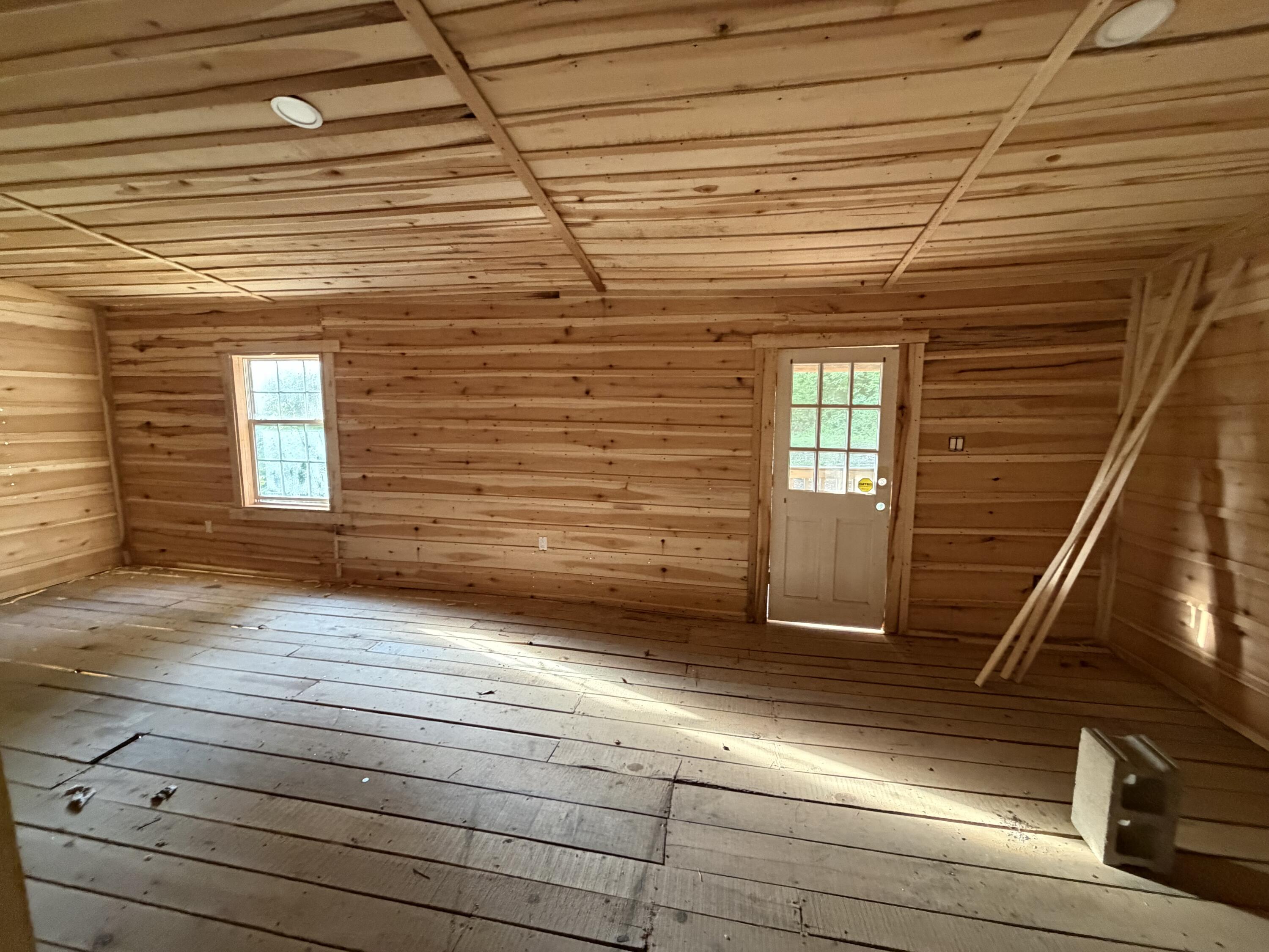 9999 2004 Highway Property Photo 15