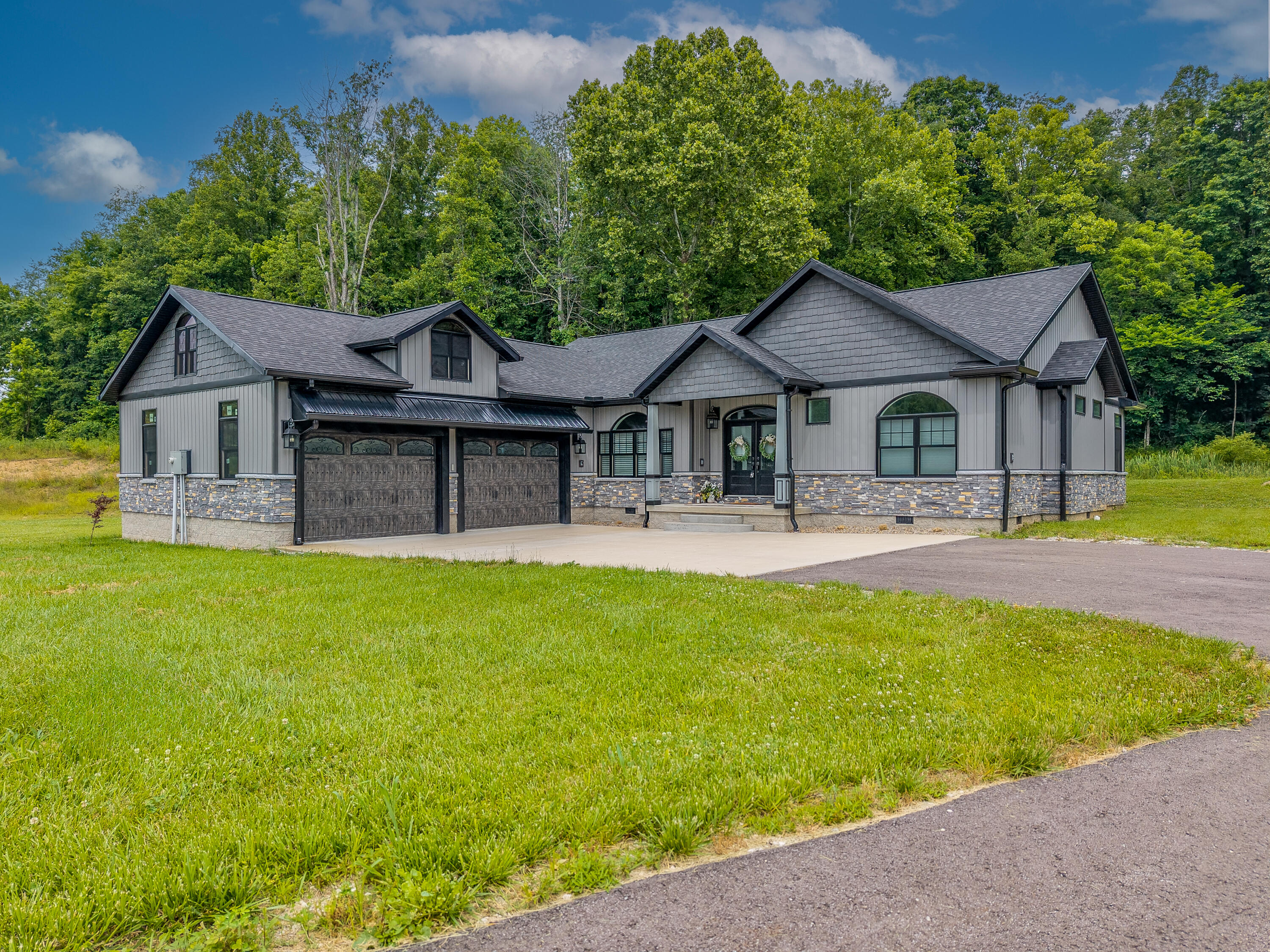 266 State Highway 59 Property Photo 2