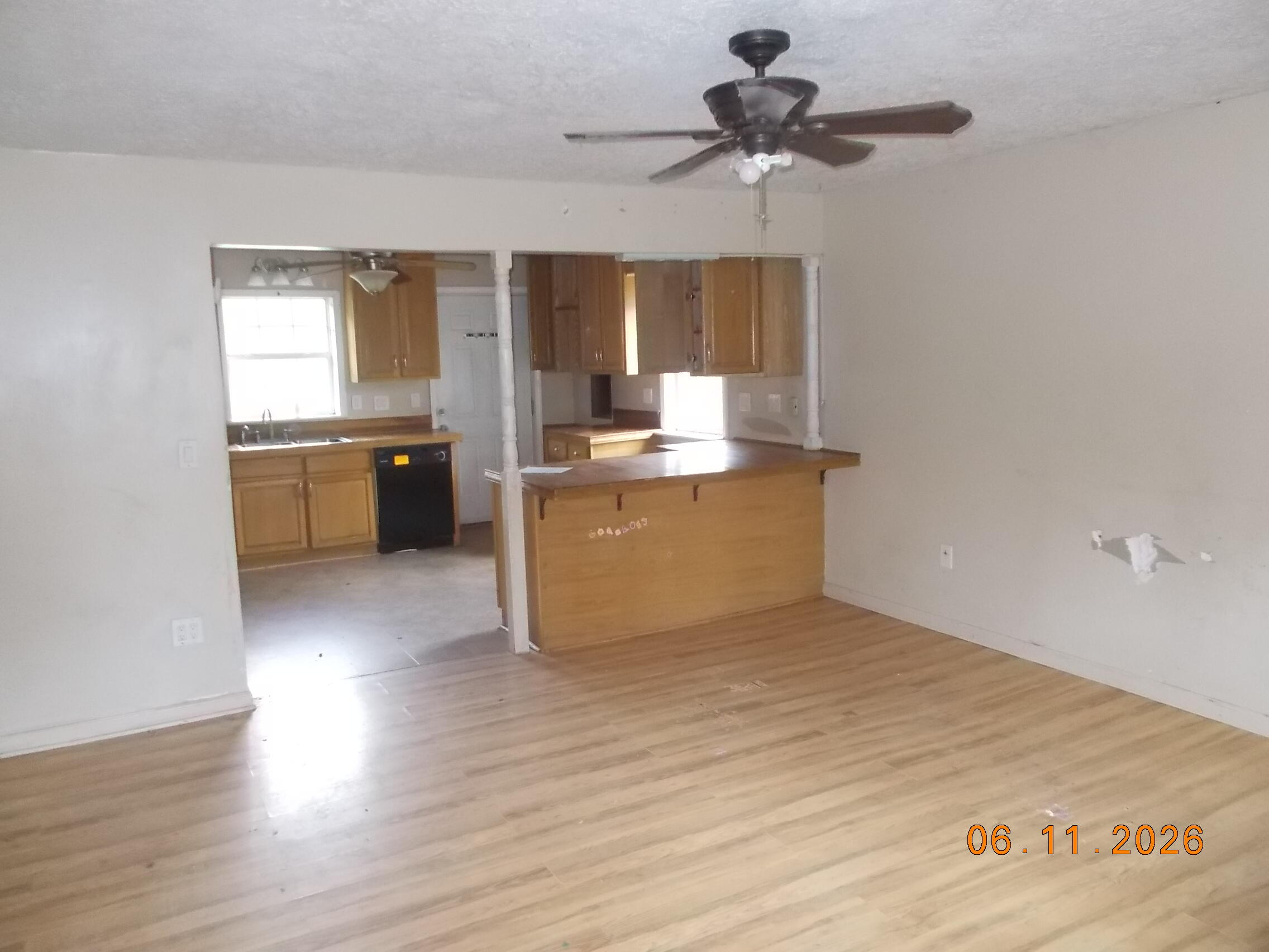 4054 Keavy Road Property Photo 6