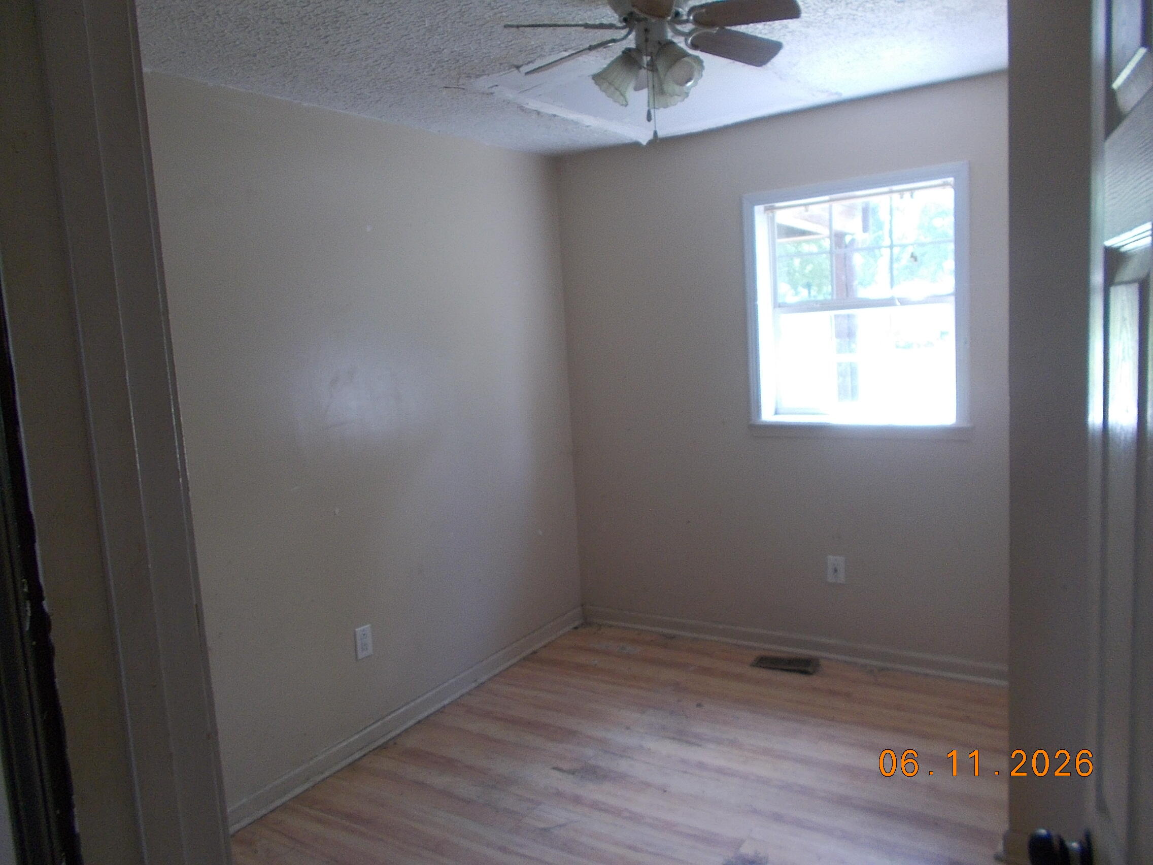 4054 Keavy Road Property Photo 11