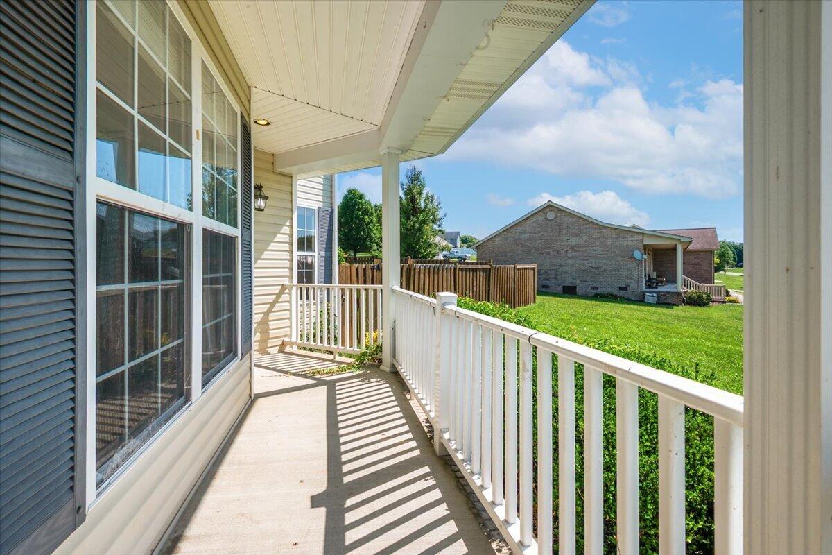 244 Cedar Point Drive Property Photo 3