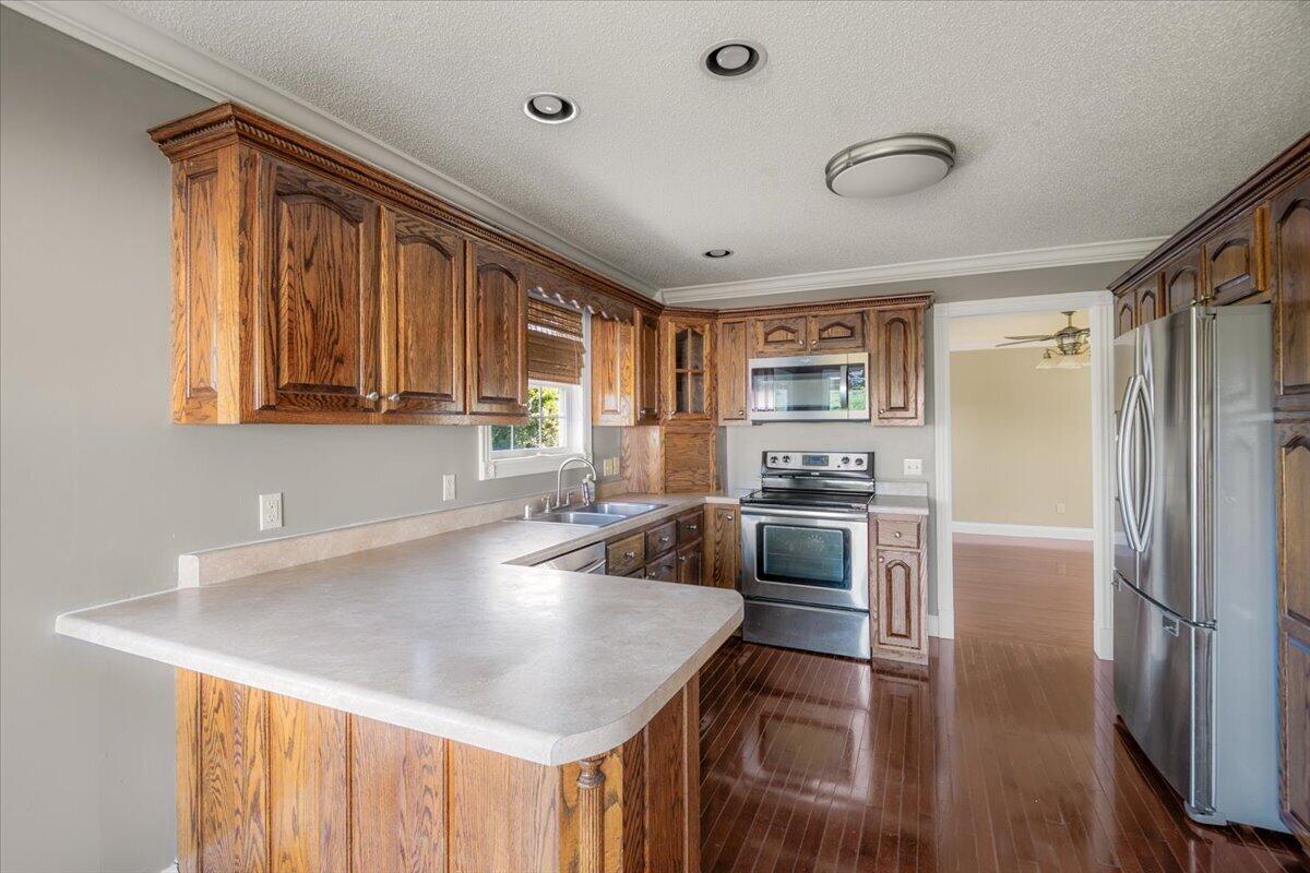 244 Cedar Point Drive Property Photo 9
