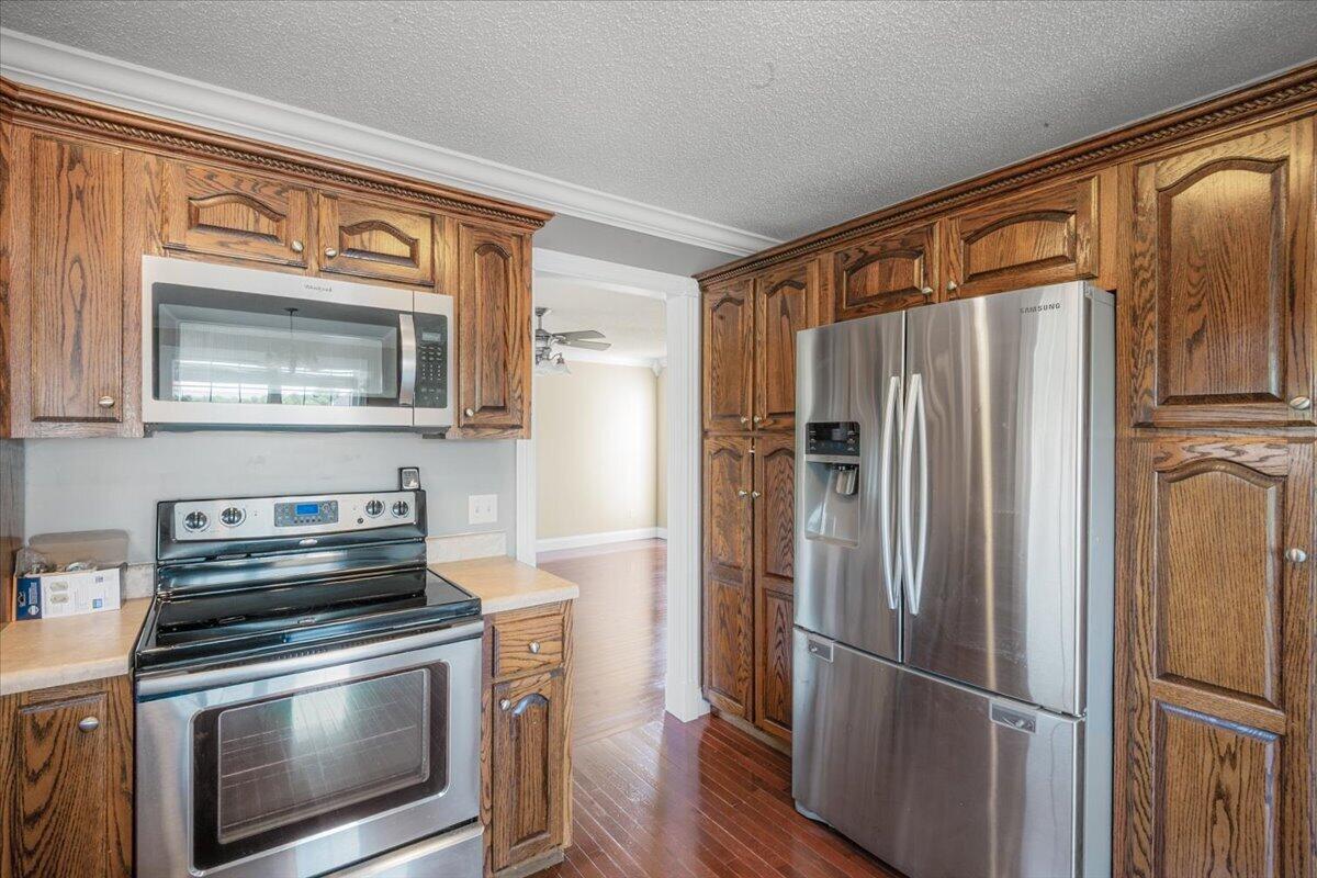 244 Cedar Point Drive Property Photo 11