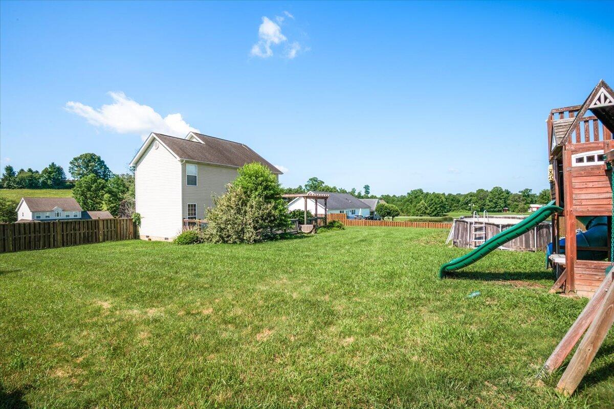 244 Cedar Point Drive Property Photo 40