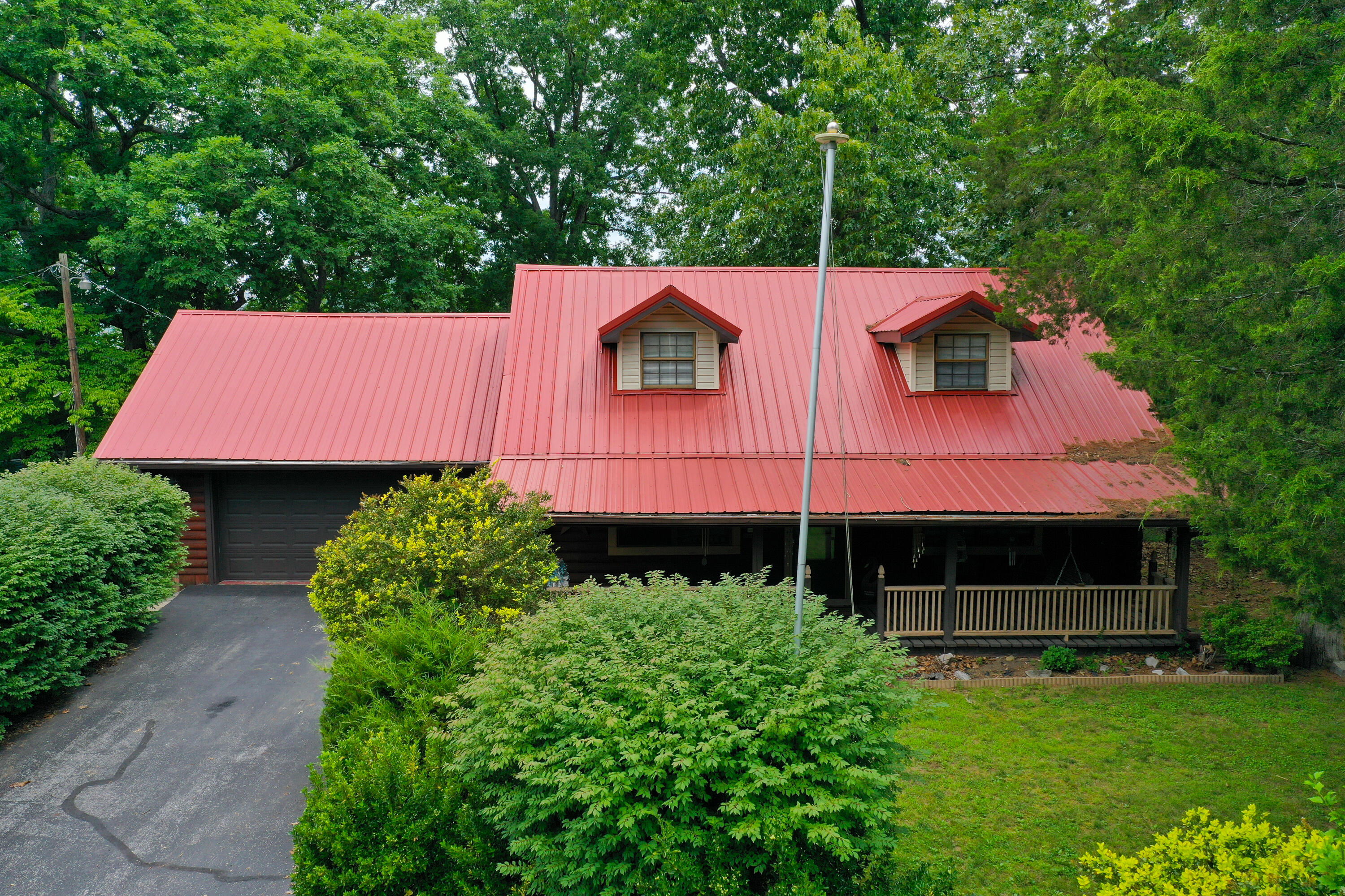 946 E Lakeshore Drive Property Photo 20