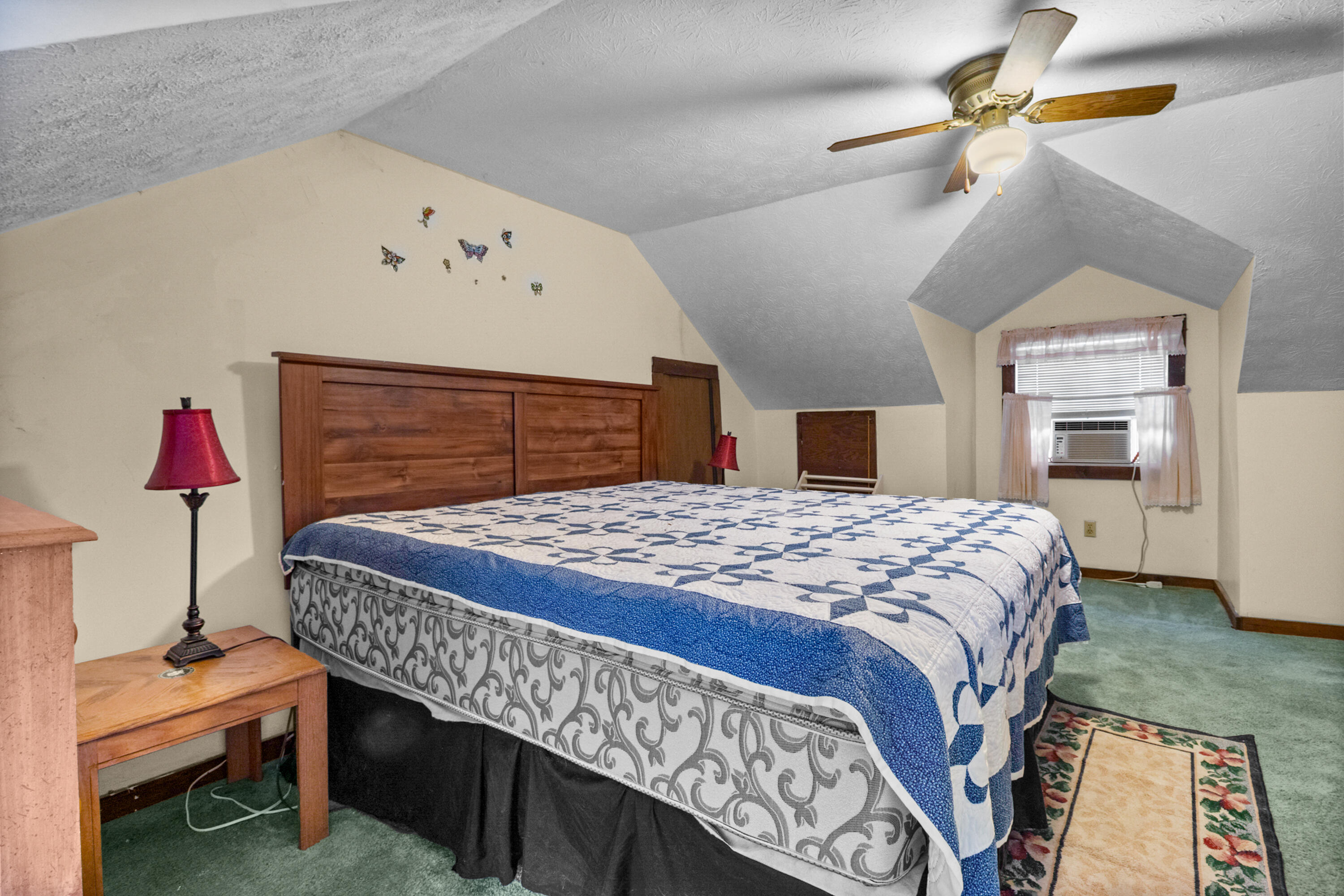 946 E Lakeshore Drive Property Photo 25