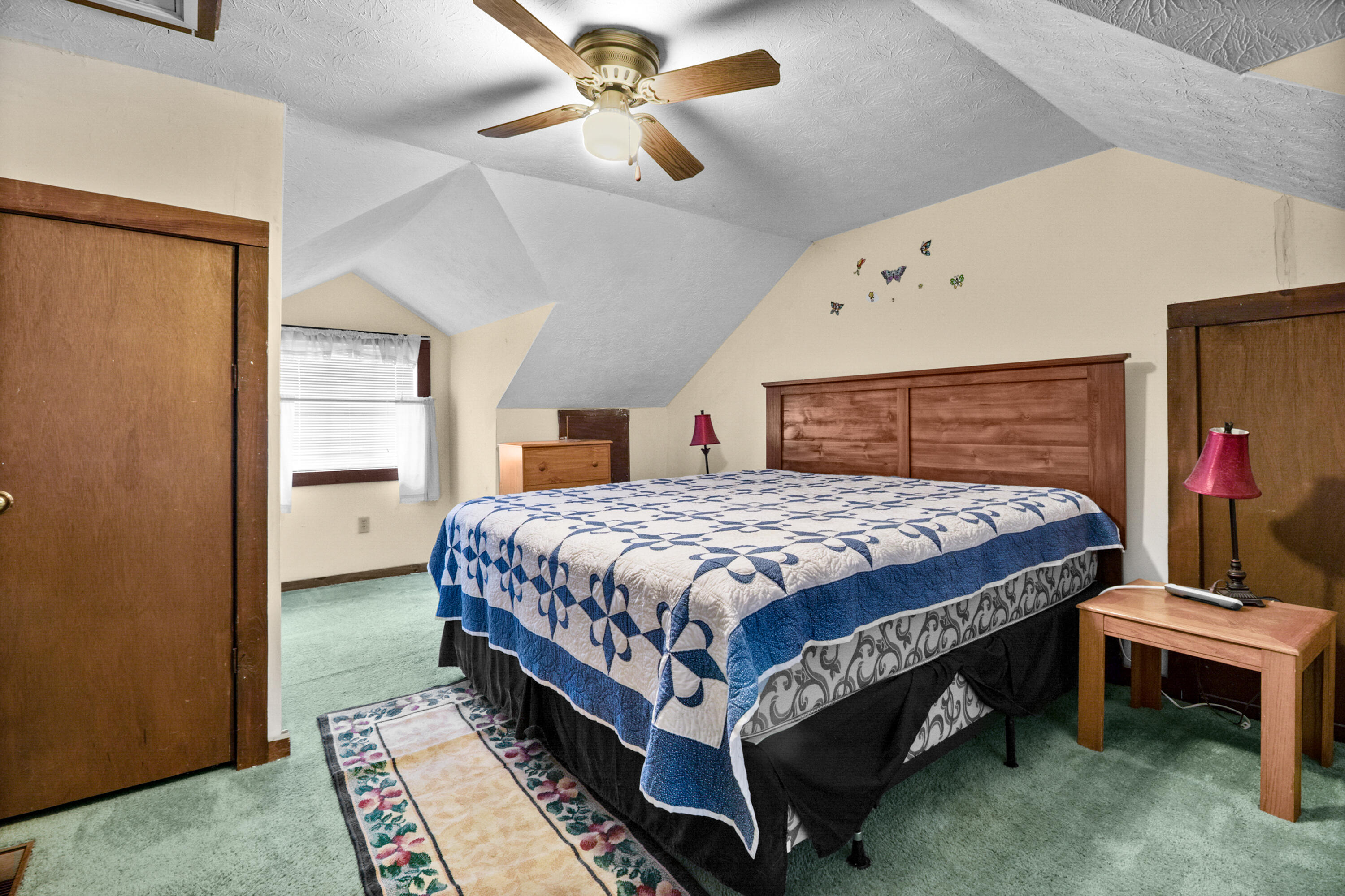 946 E Lakeshore Drive Property Photo 27