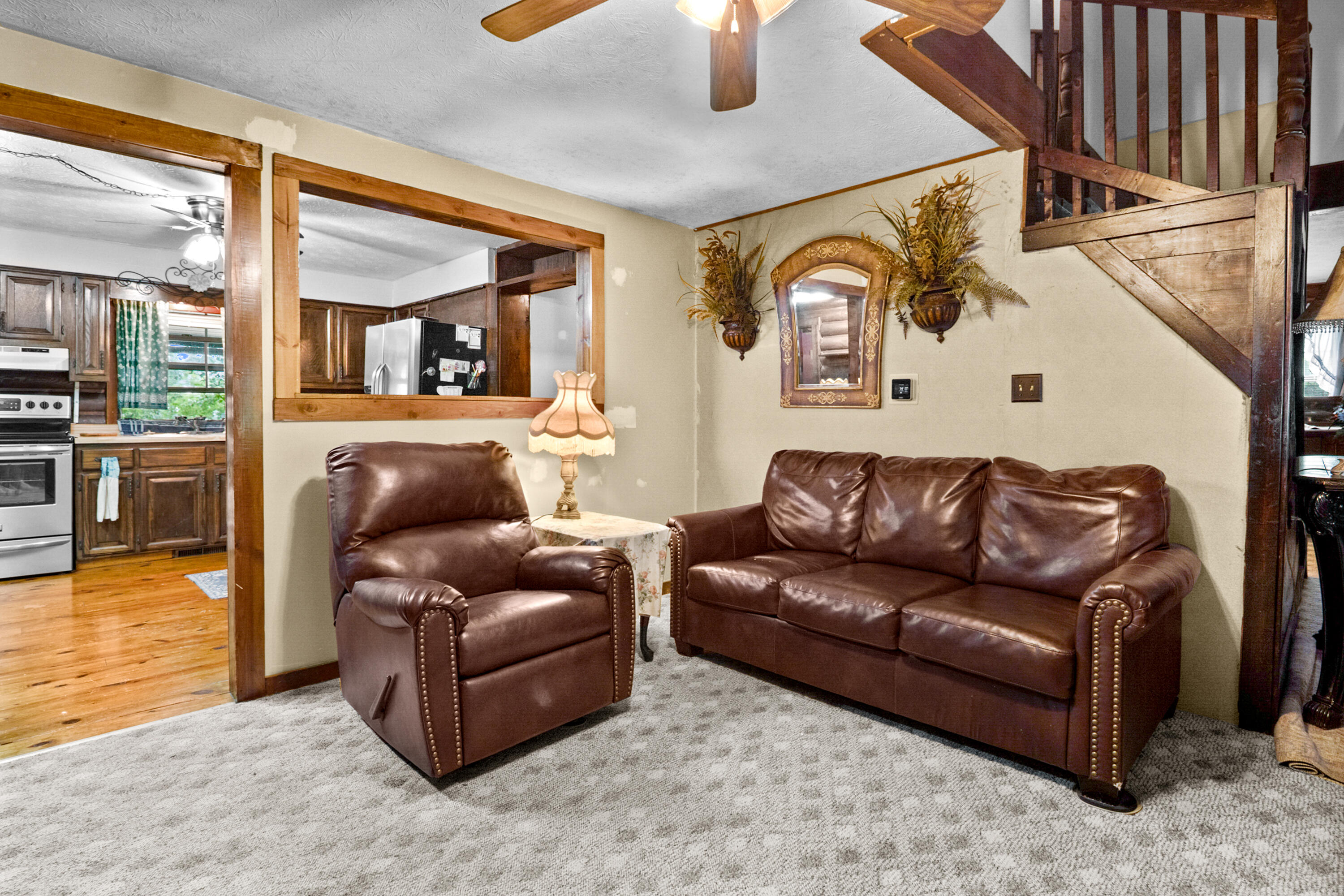 946 E Lakeshore Drive Property Photo 31