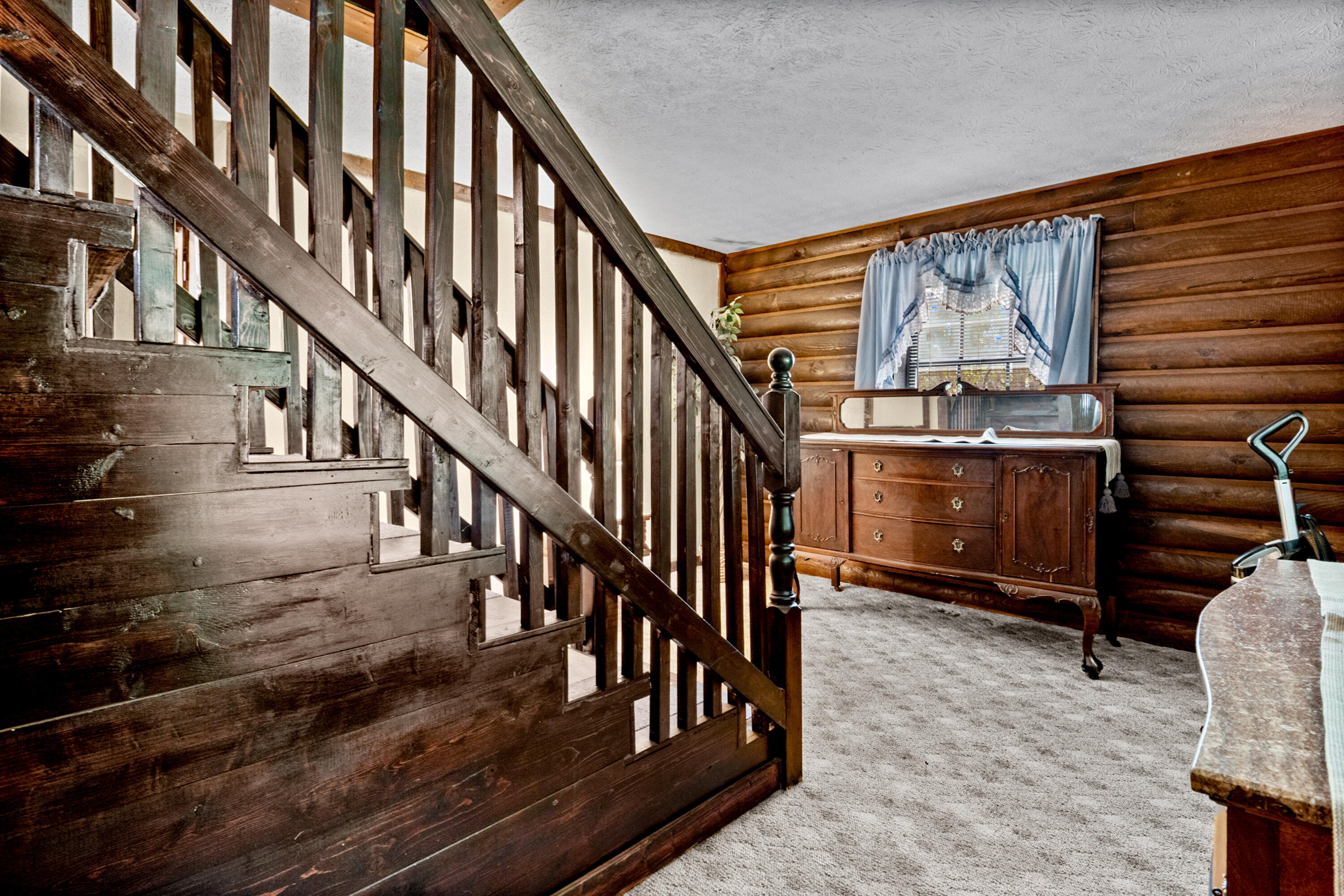 946 E Lakeshore Drive Property Photo 37