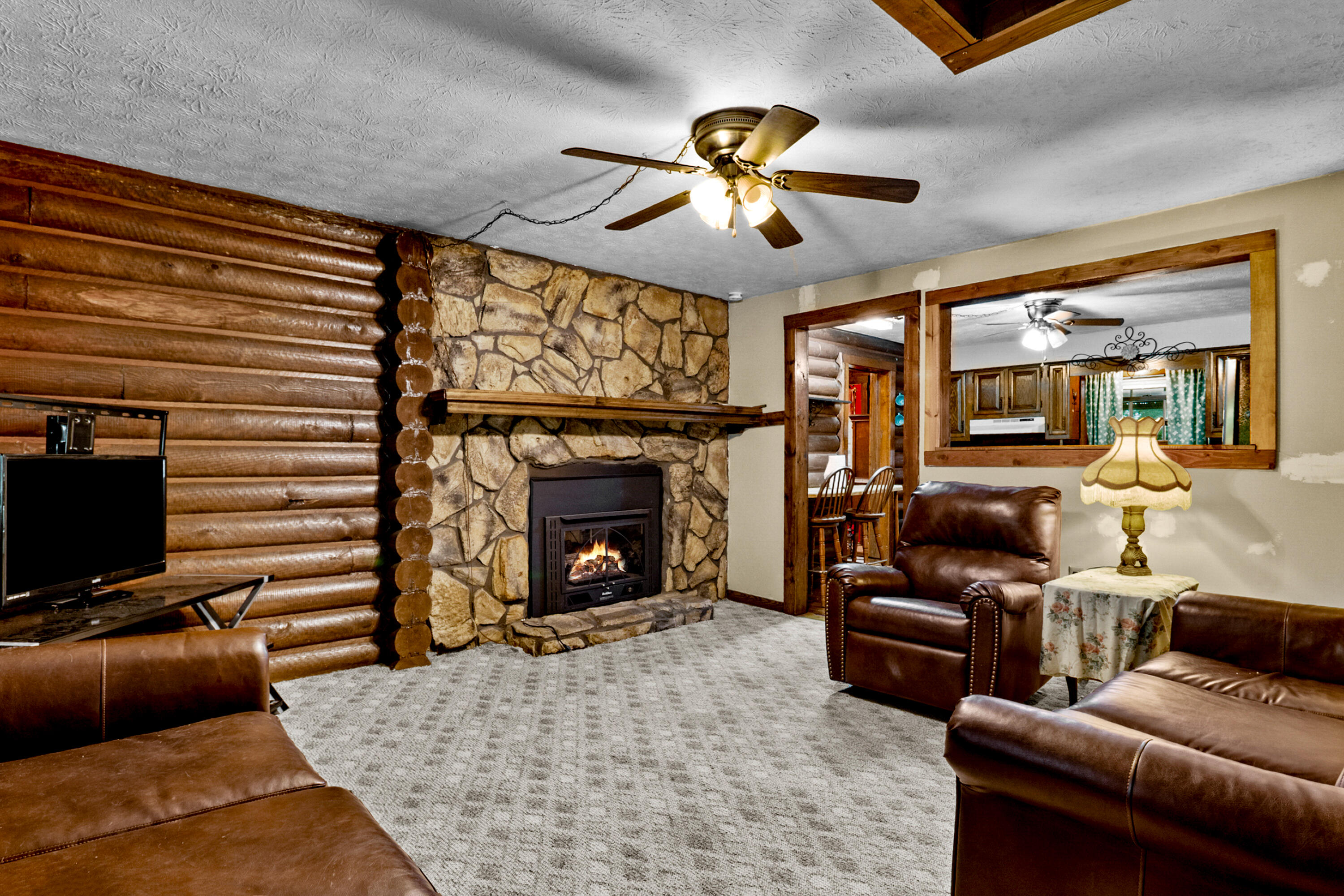 946 E Lakeshore Drive Property Photo 49