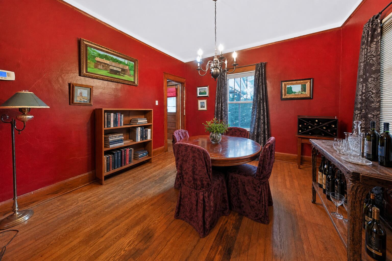 122 Adams Street Property Photo 5