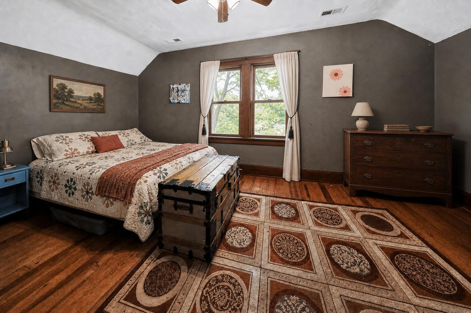 122 Adams Street Property Photo 23