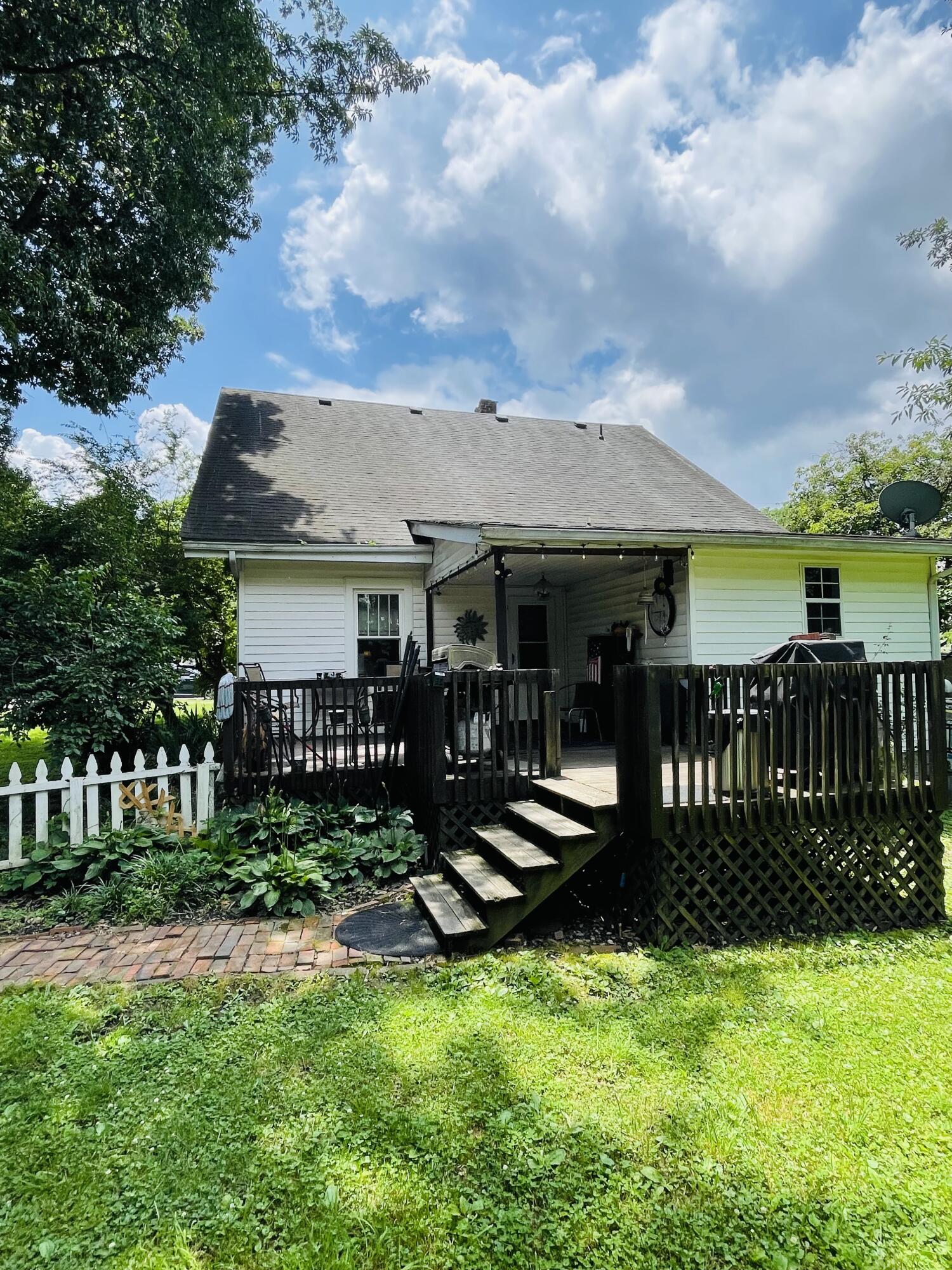122 Adams Street Property Photo 29