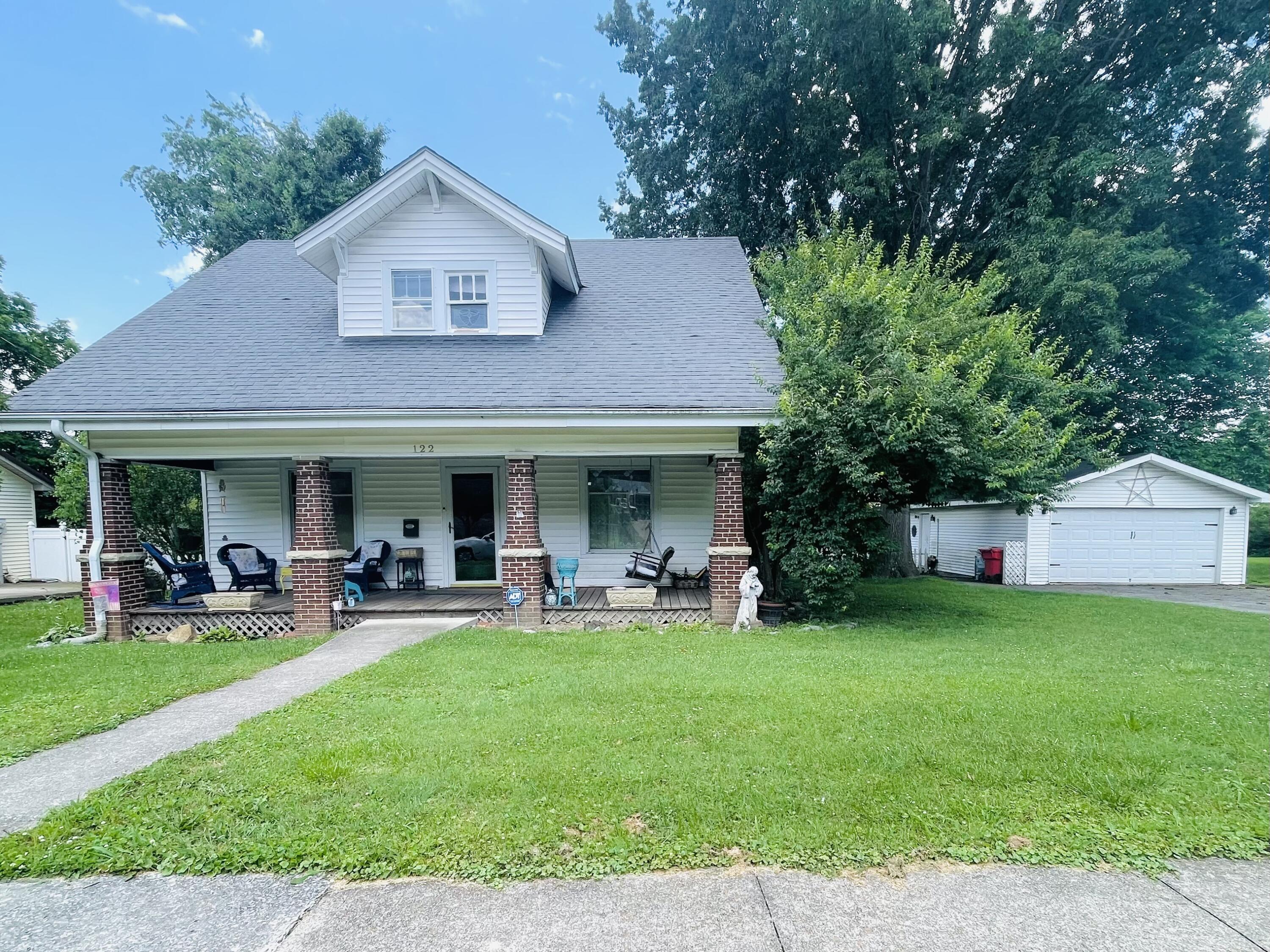 122 Adams Street Property Photo 44