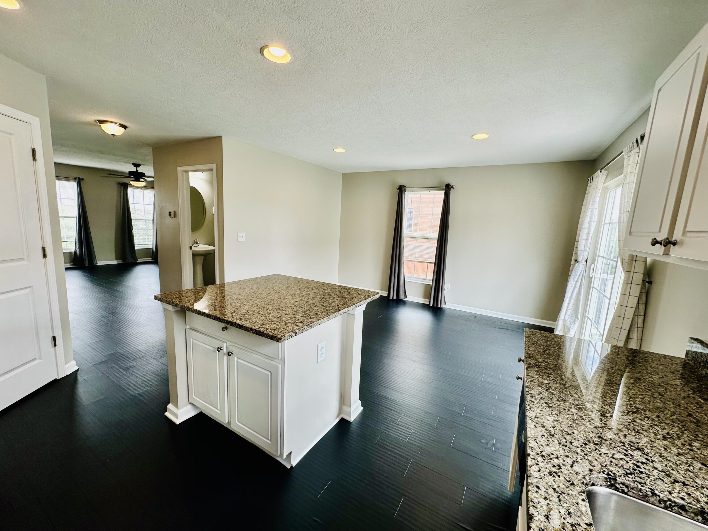 2616 Calgary Property Photo 11